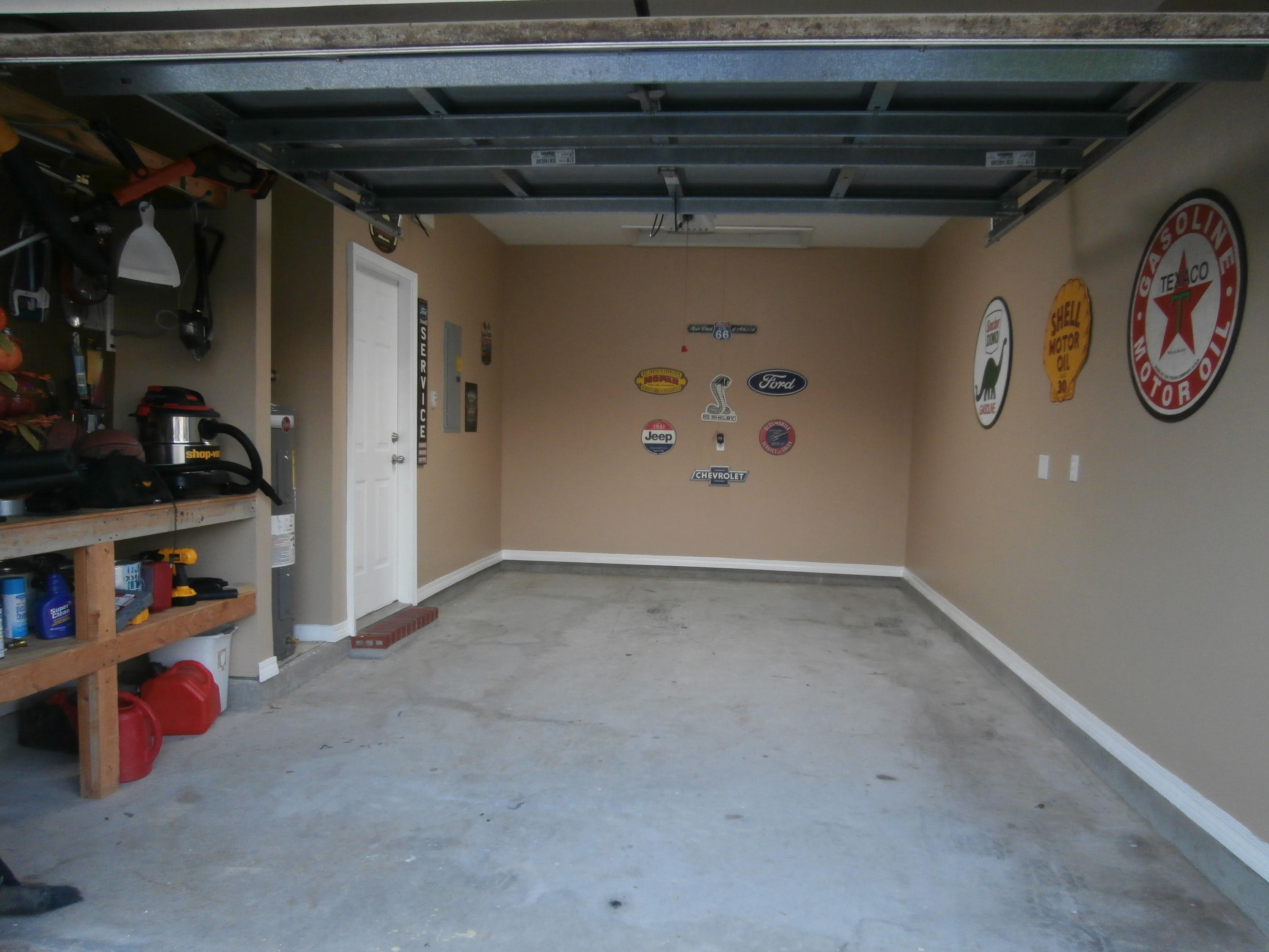 SHADOW LAKES - Residential