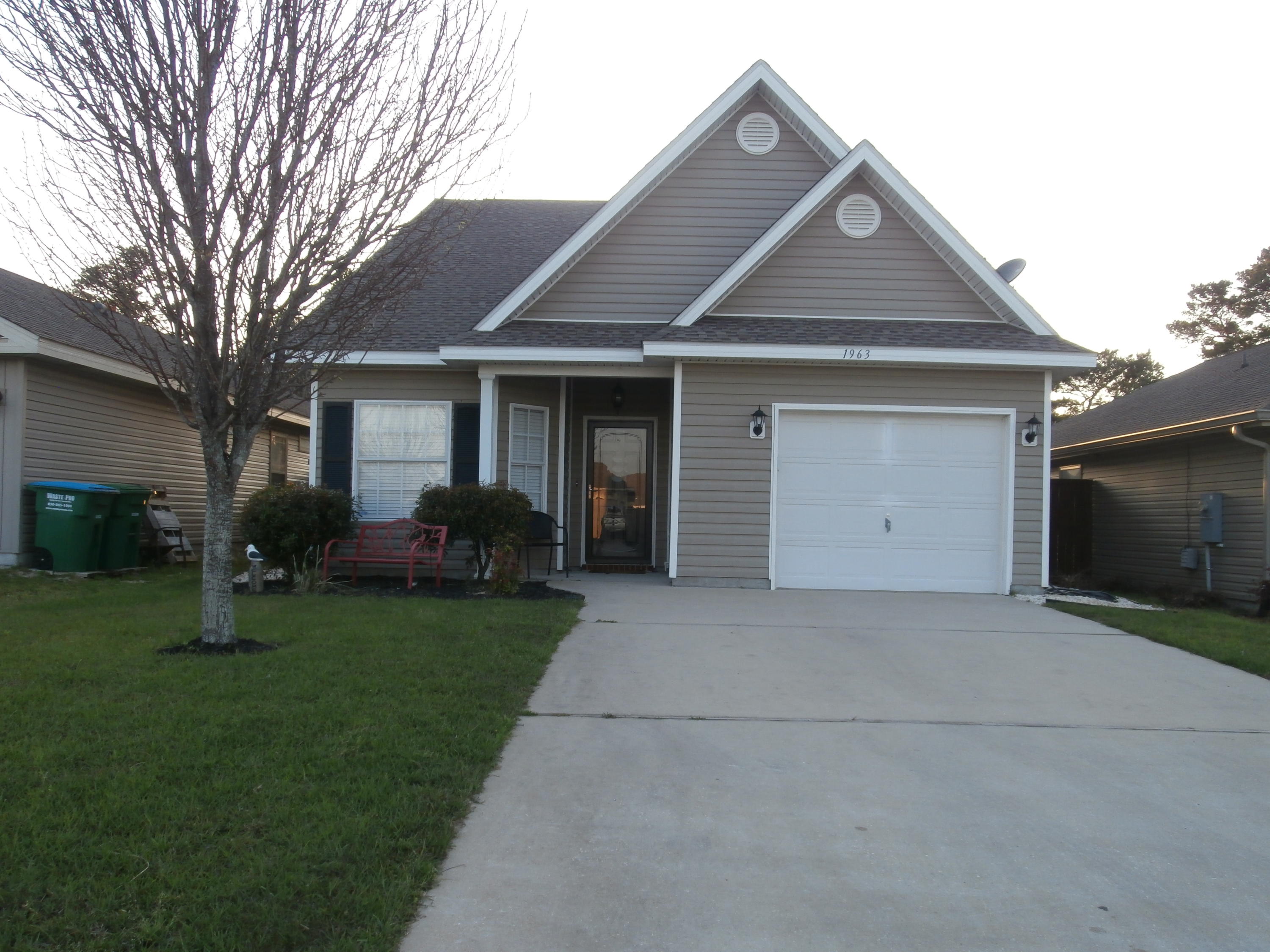 SHADOW LAKES - Residential