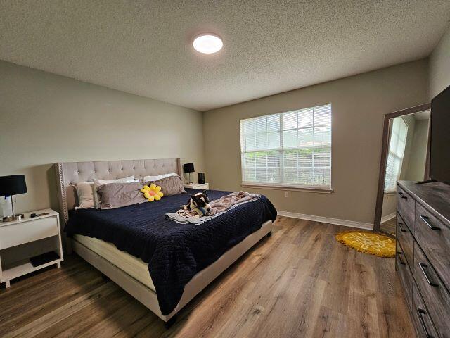 COUNTRYVIEW ESTATES 4TH ADDN - Residential Lease