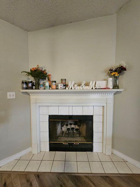 COUNTRYVIEW ESTATES 4TH ADDN - Residential Lease