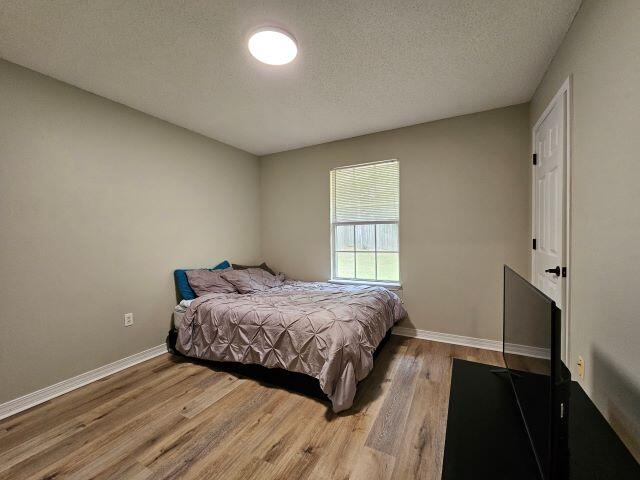 COUNTRYVIEW ESTATES 4TH ADDN - Residential Lease