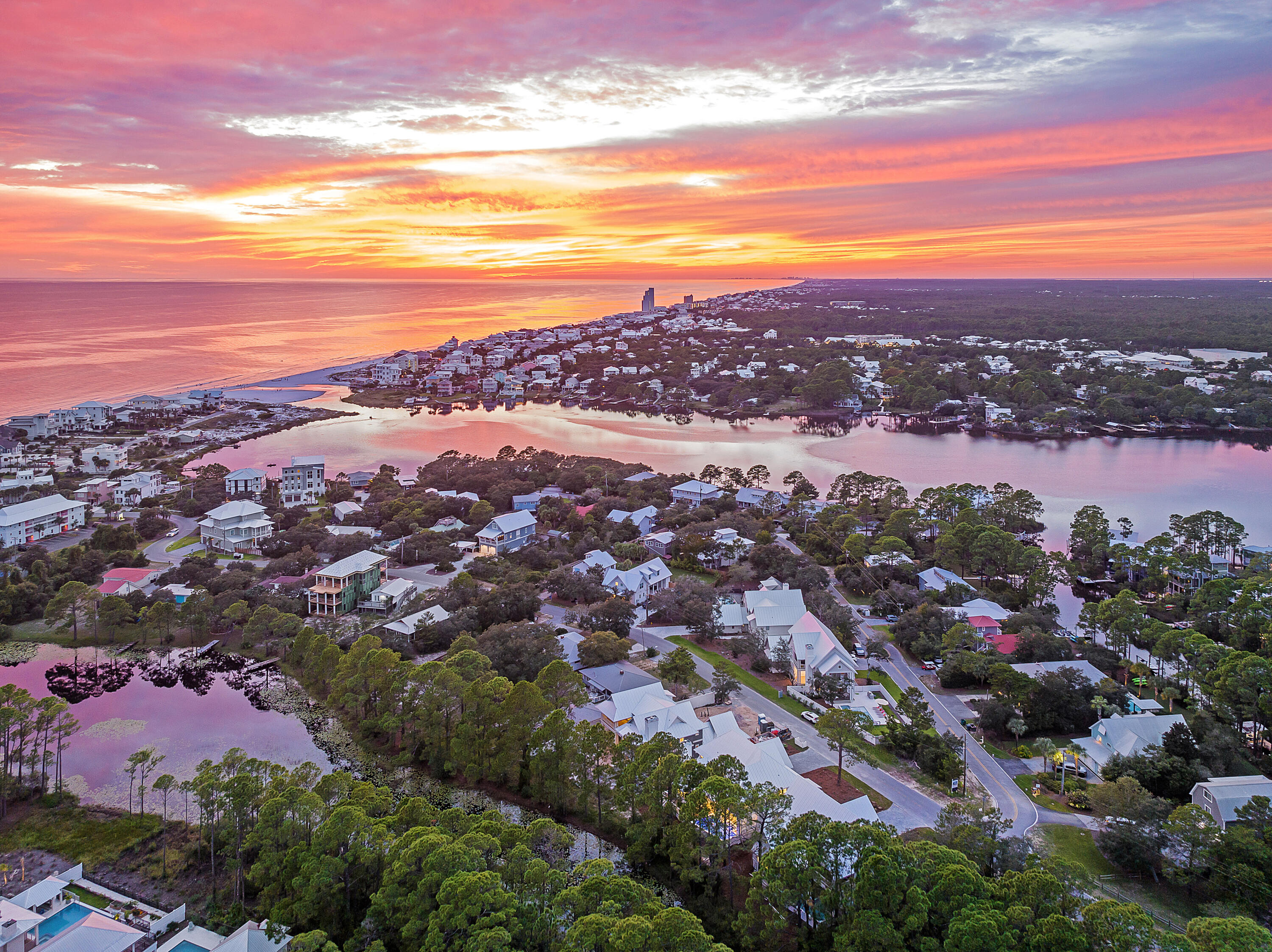 EASTERN LAKE EST - Residential