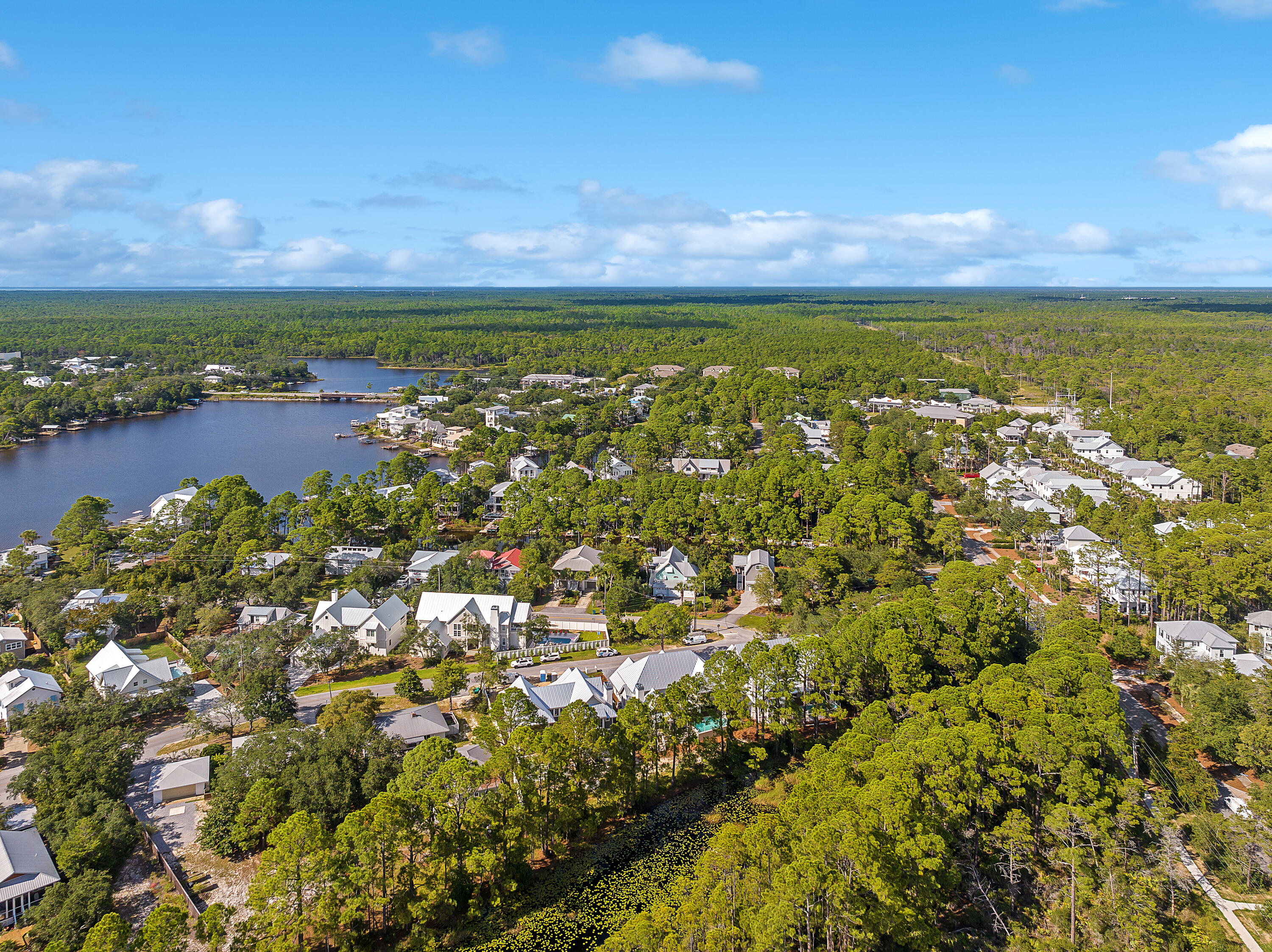 EASTERN LAKE EST - Residential