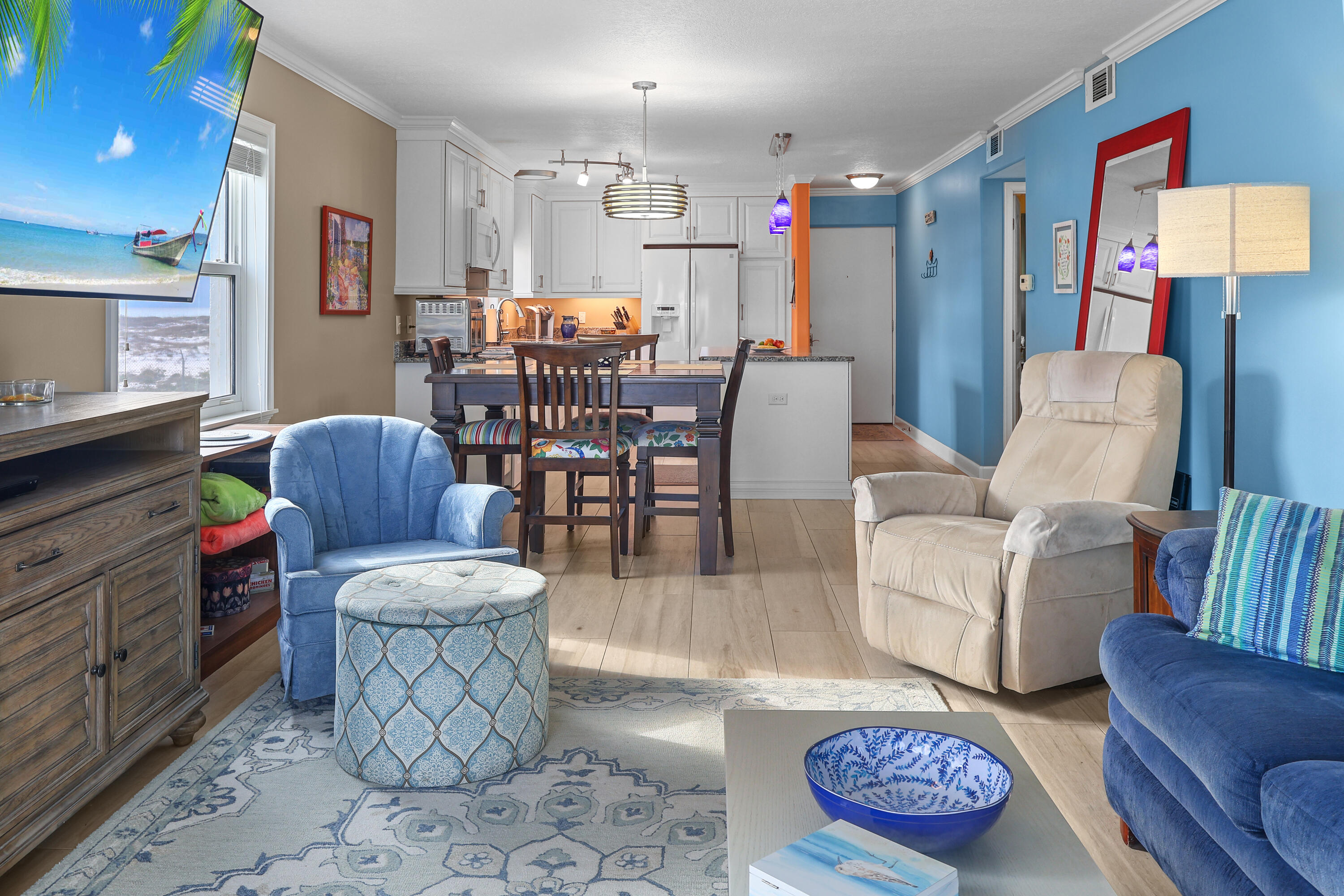 EL MATADOR CONDO - Residential