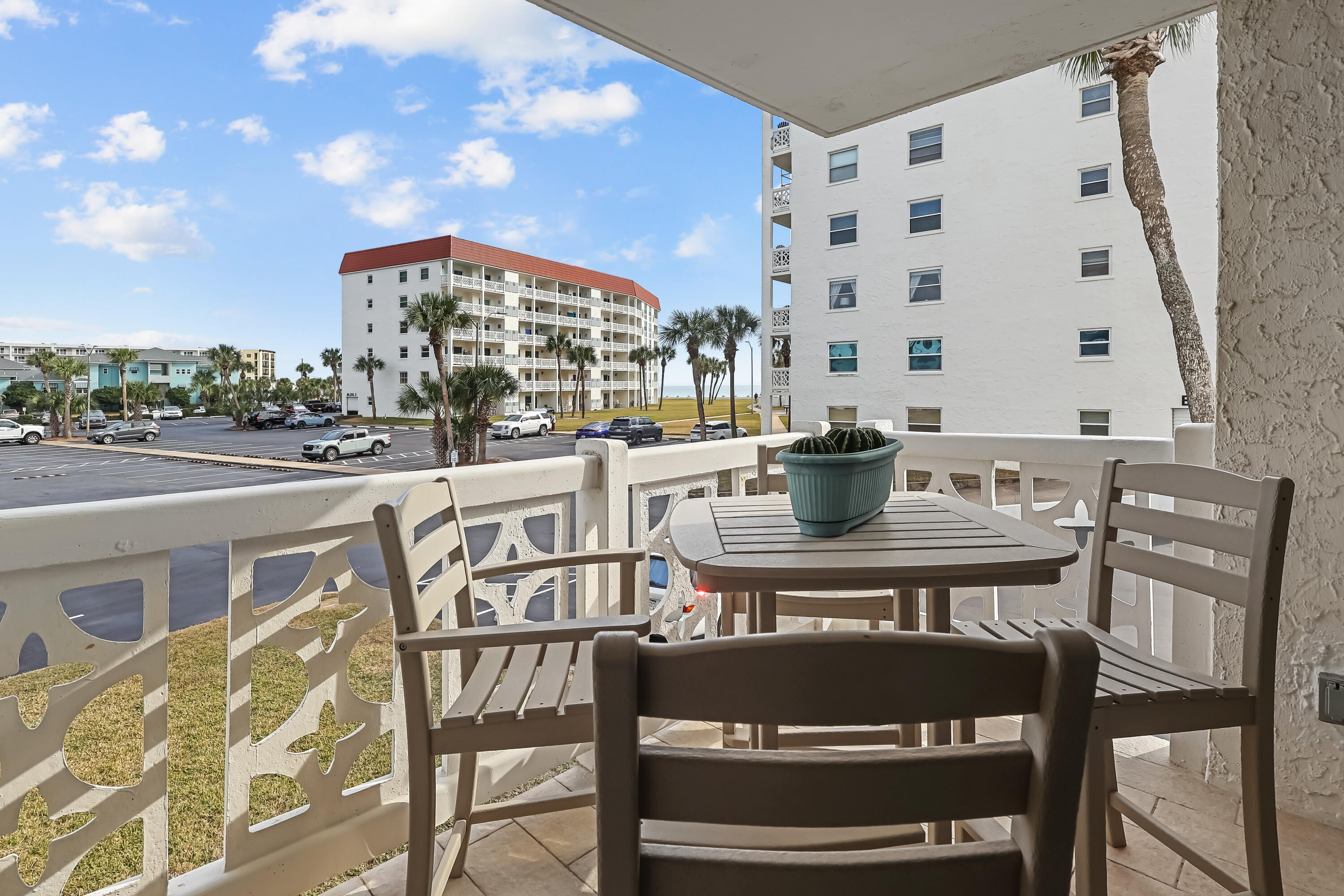 EL MATADOR CONDO - Residential