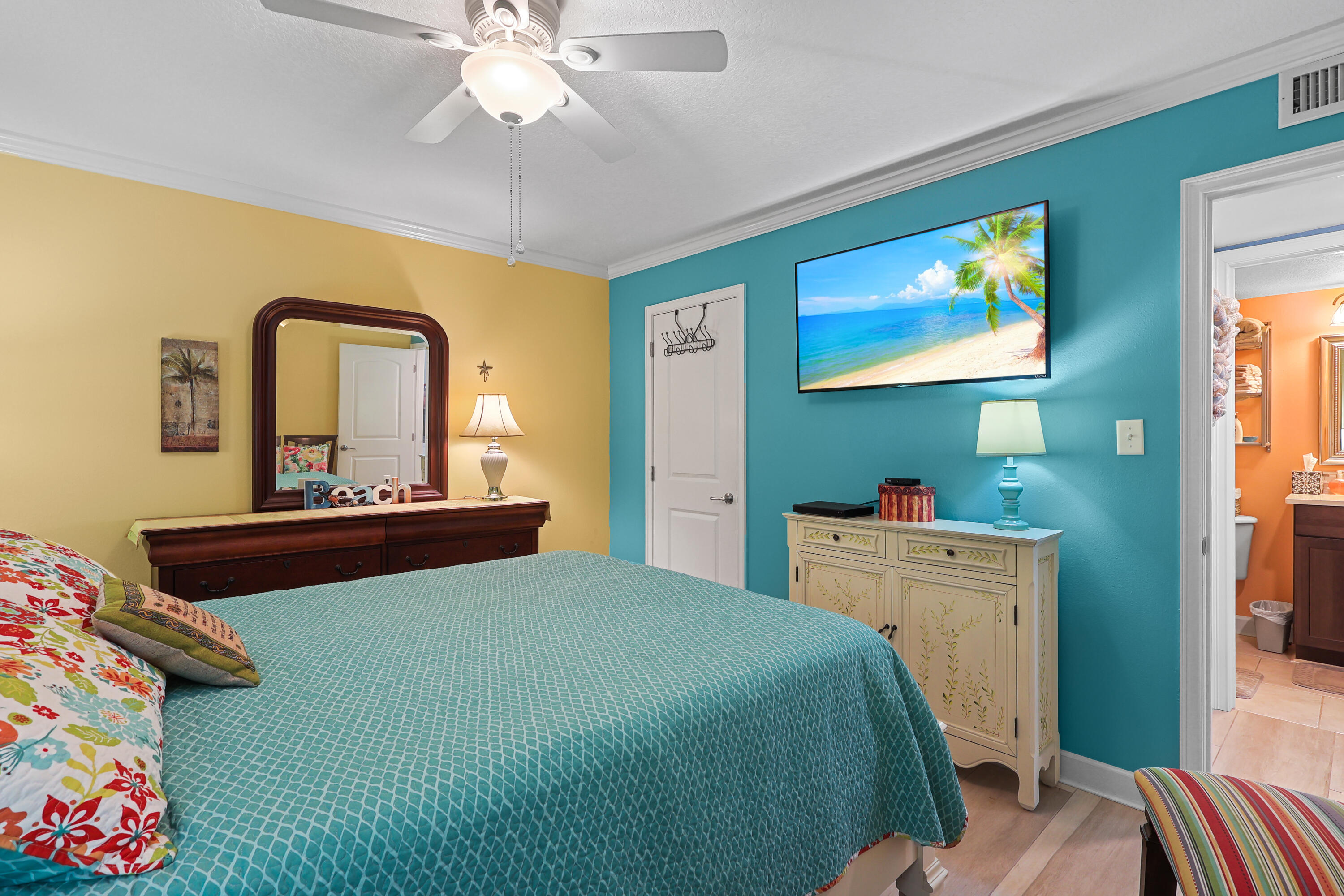 EL MATADOR CONDO - Residential