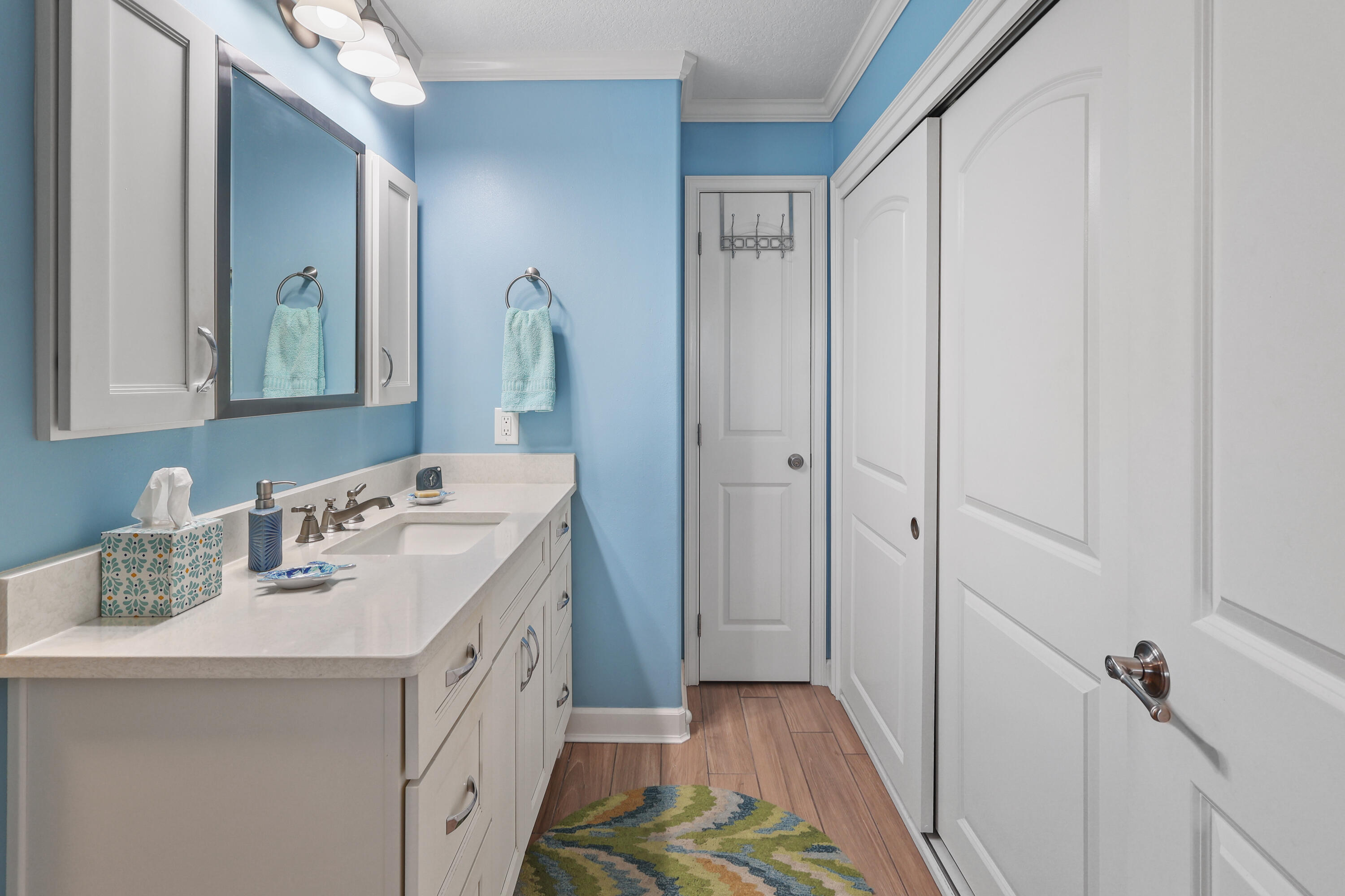 EL MATADOR CONDO - Residential