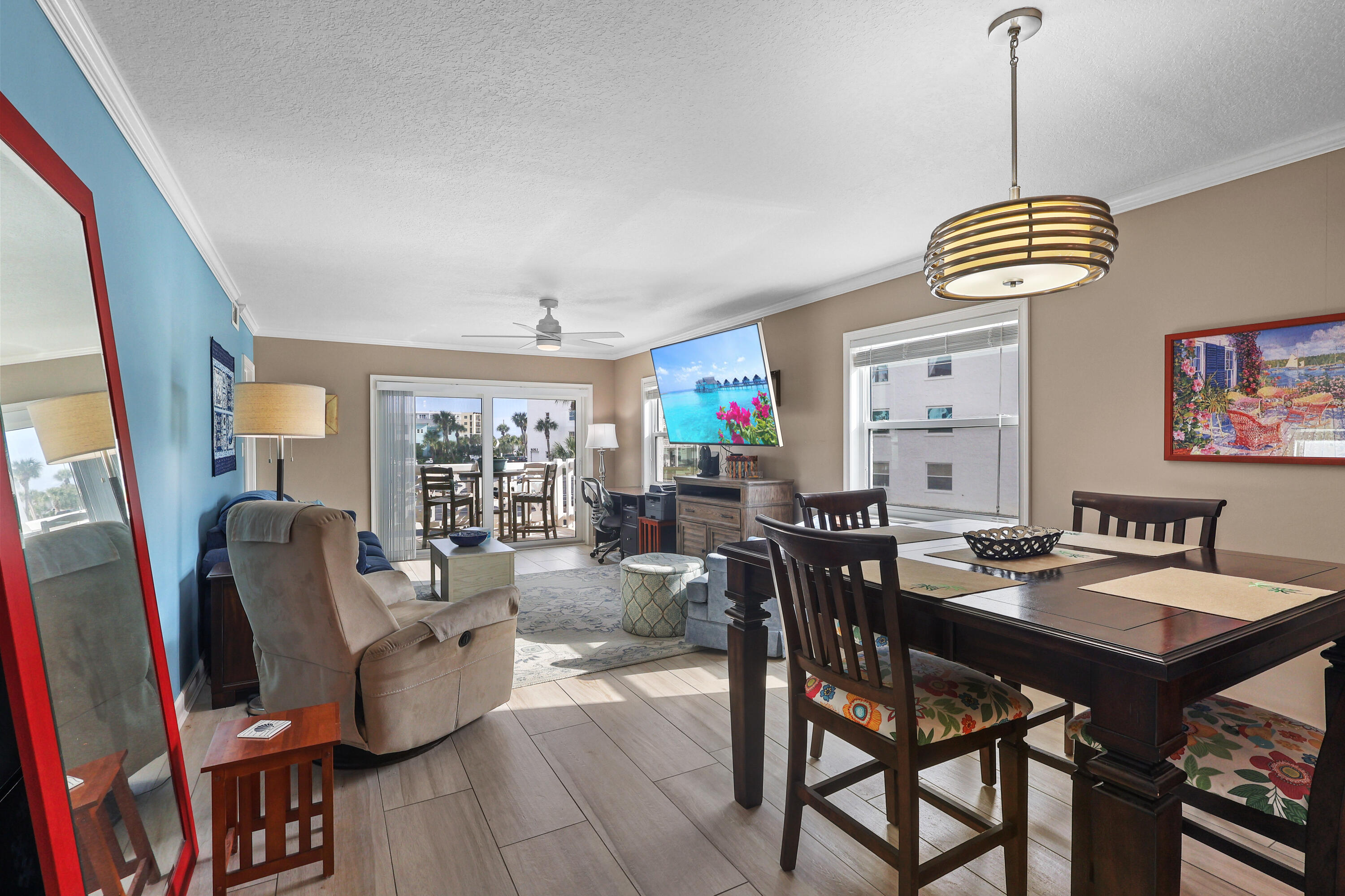 EL MATADOR CONDO - Residential