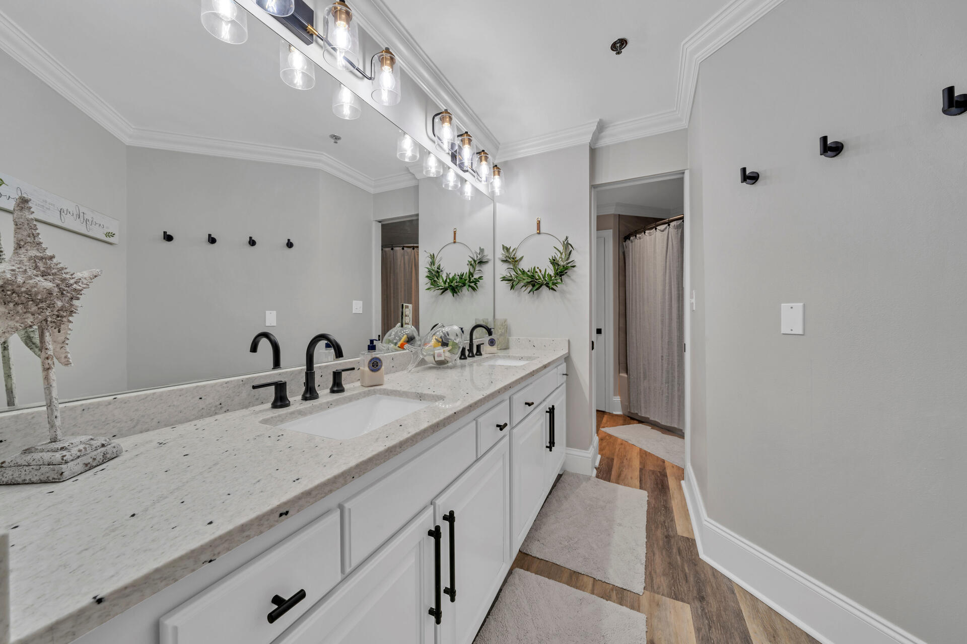 EAST PASS TOWERS CONDO PH 2 - Residential