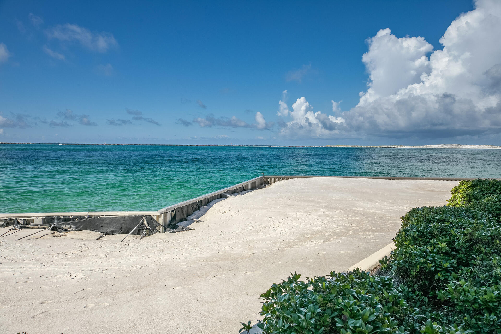 EAST PASS TOWERS CONDO PH 2 - Residential