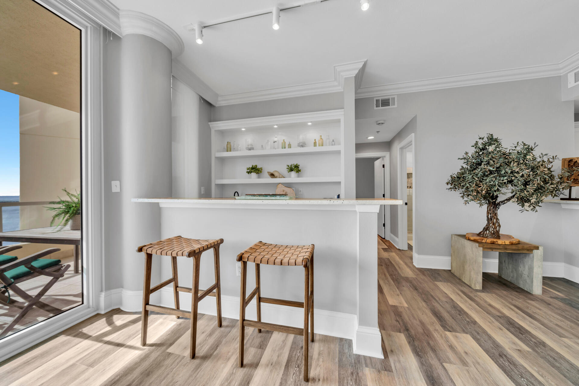 EAST PASS TOWERS CONDO PH 2 - Residential