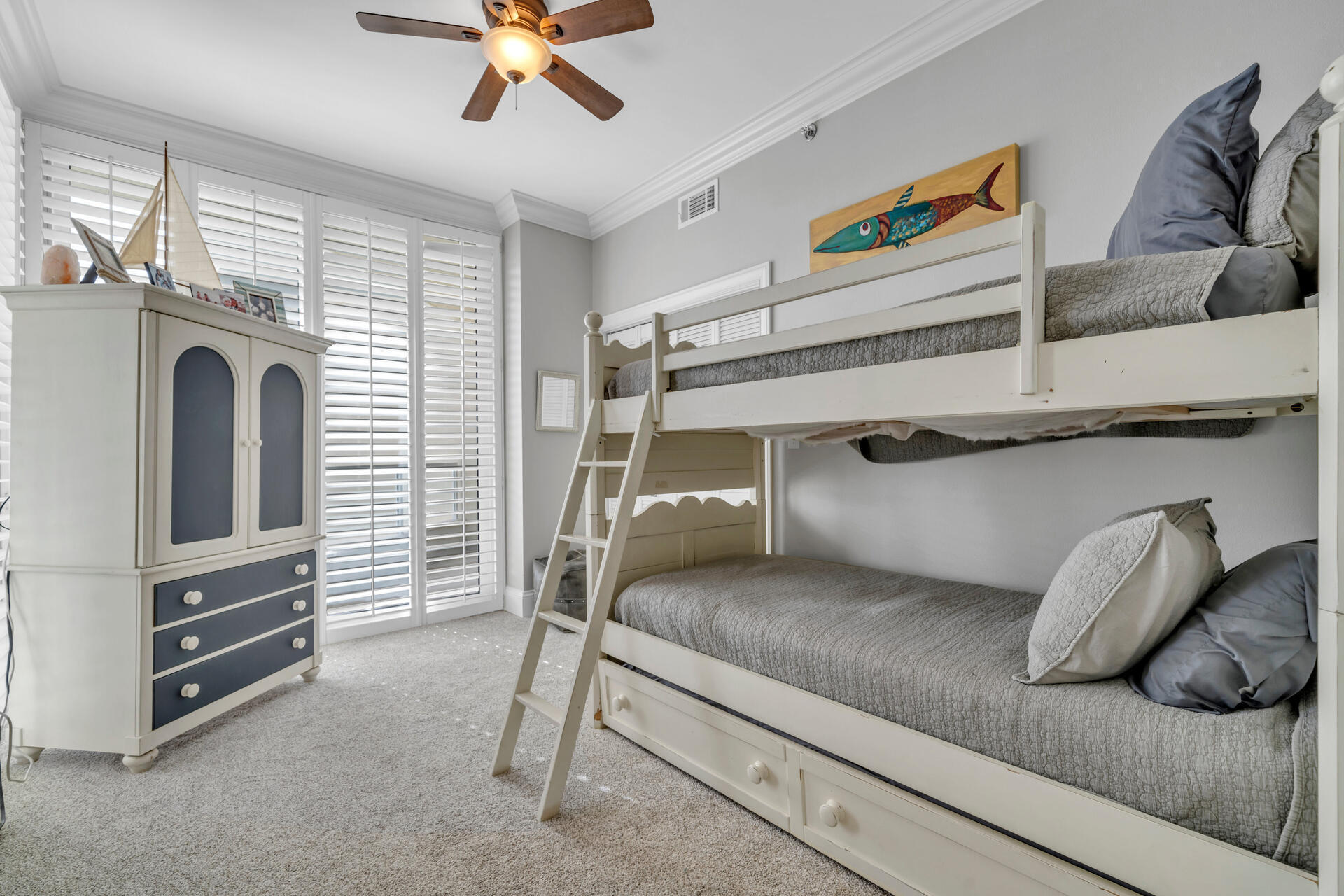 EAST PASS TOWERS CONDO PH 2 - Residential