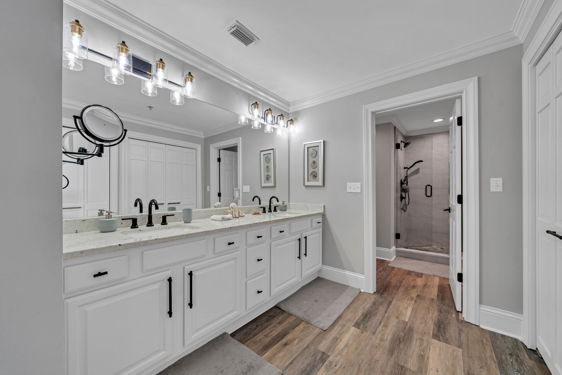 EAST PASS TOWERS CONDO PH 2 - Residential