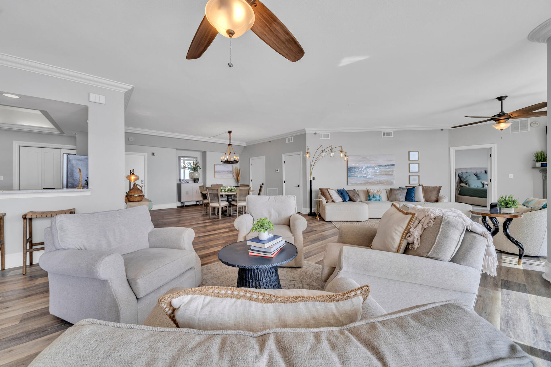 EAST PASS TOWERS CONDO PH 2 - Residential