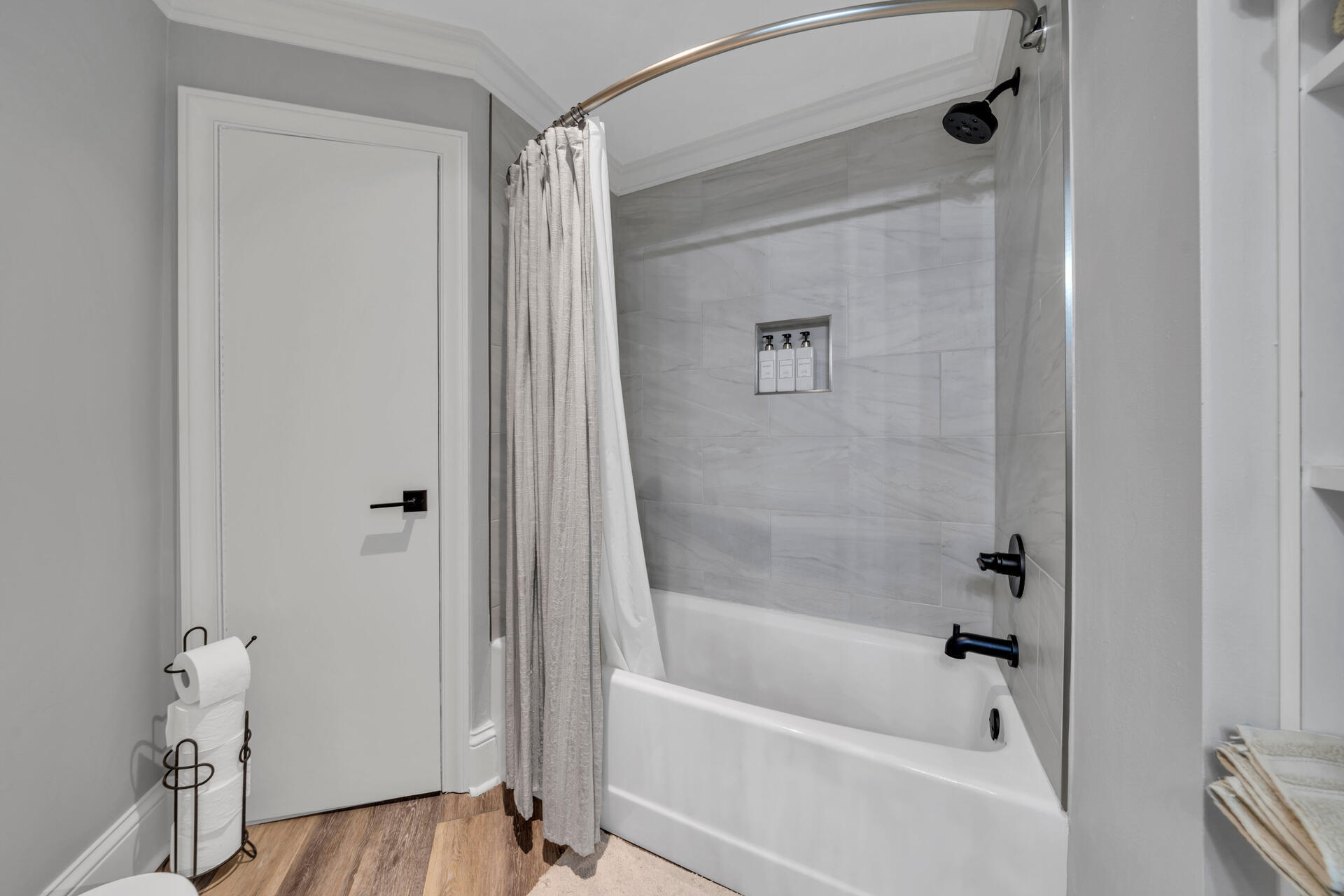 EAST PASS TOWERS CONDO PH 2 - Residential