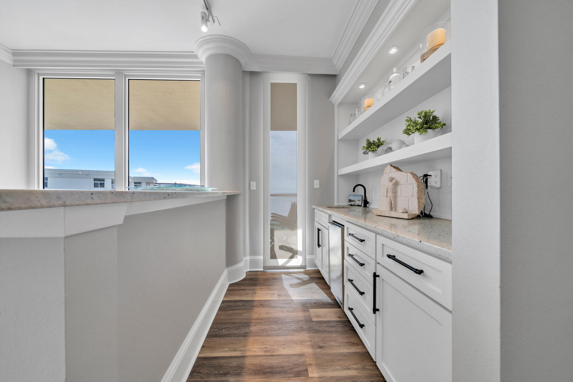 EAST PASS TOWERS CONDO PH 2 - Residential