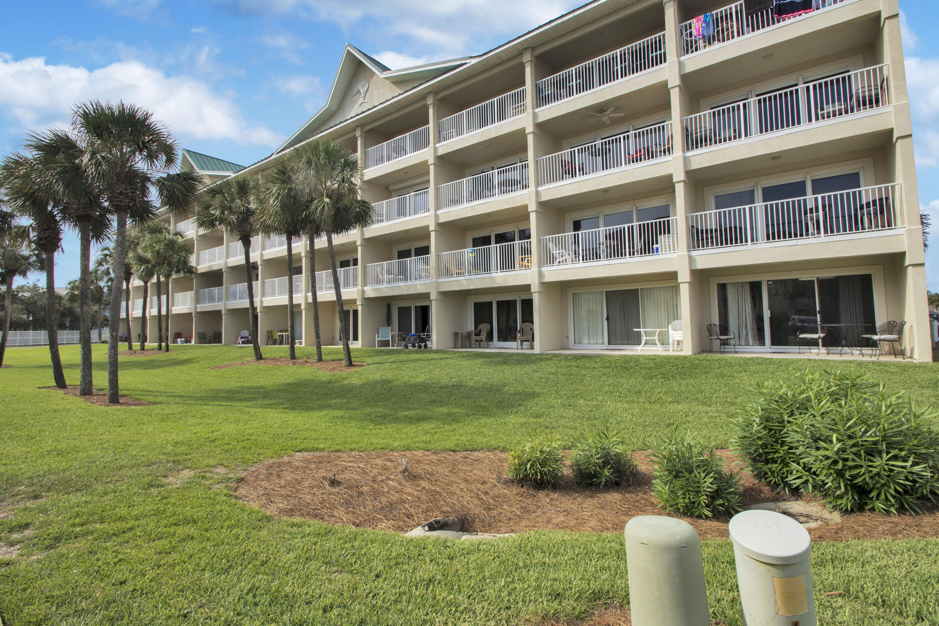 MARAVILLA CONDO 2 - Residential