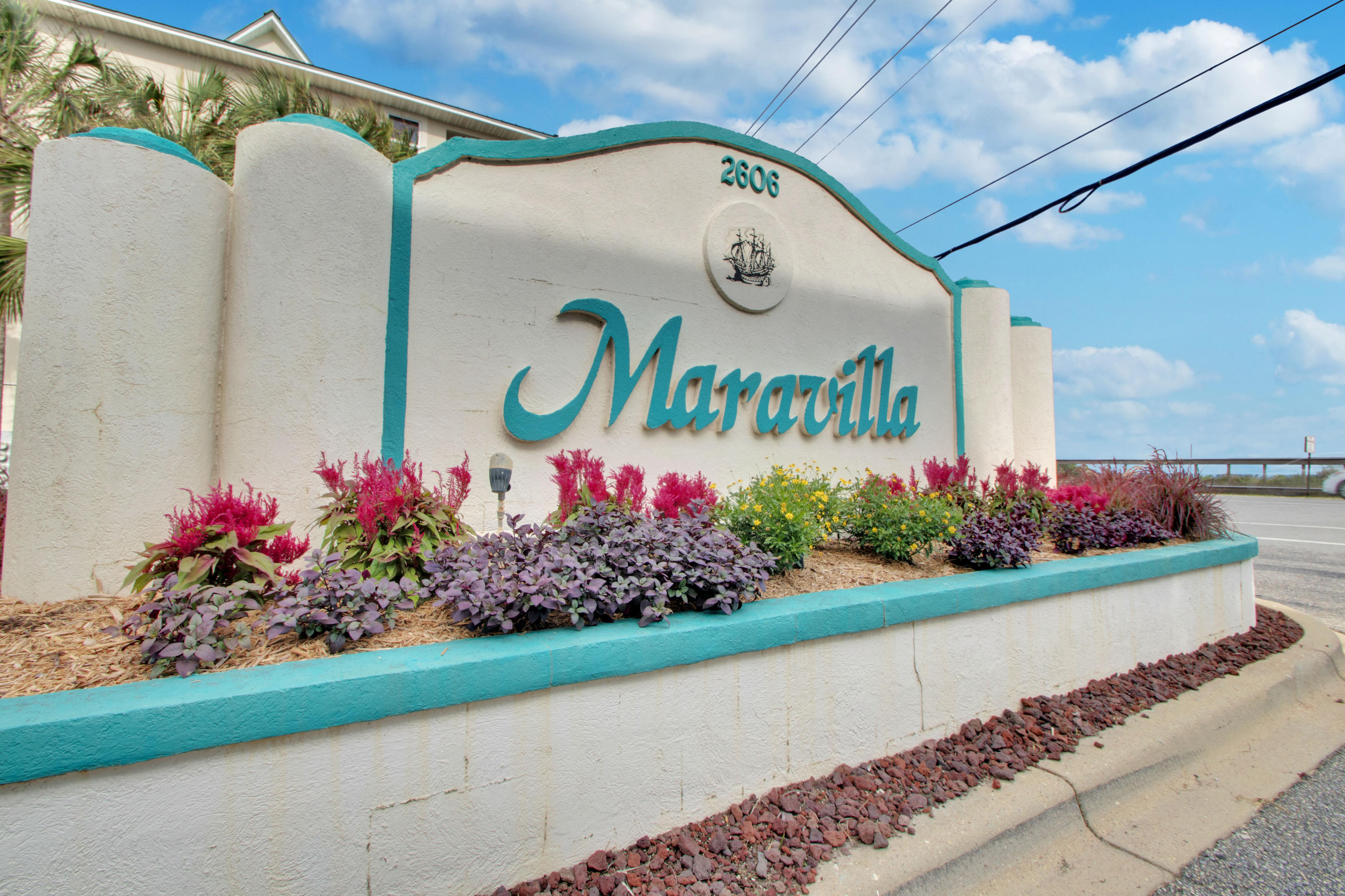 MARAVILLA CONDO 2 - Residential