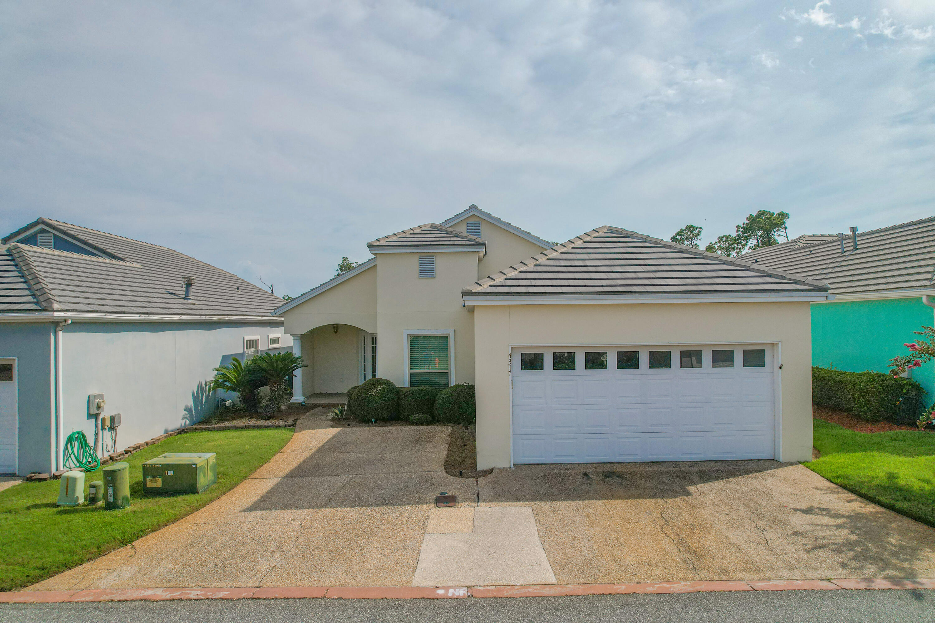 Legend Place Condos Phase 1 - Residential