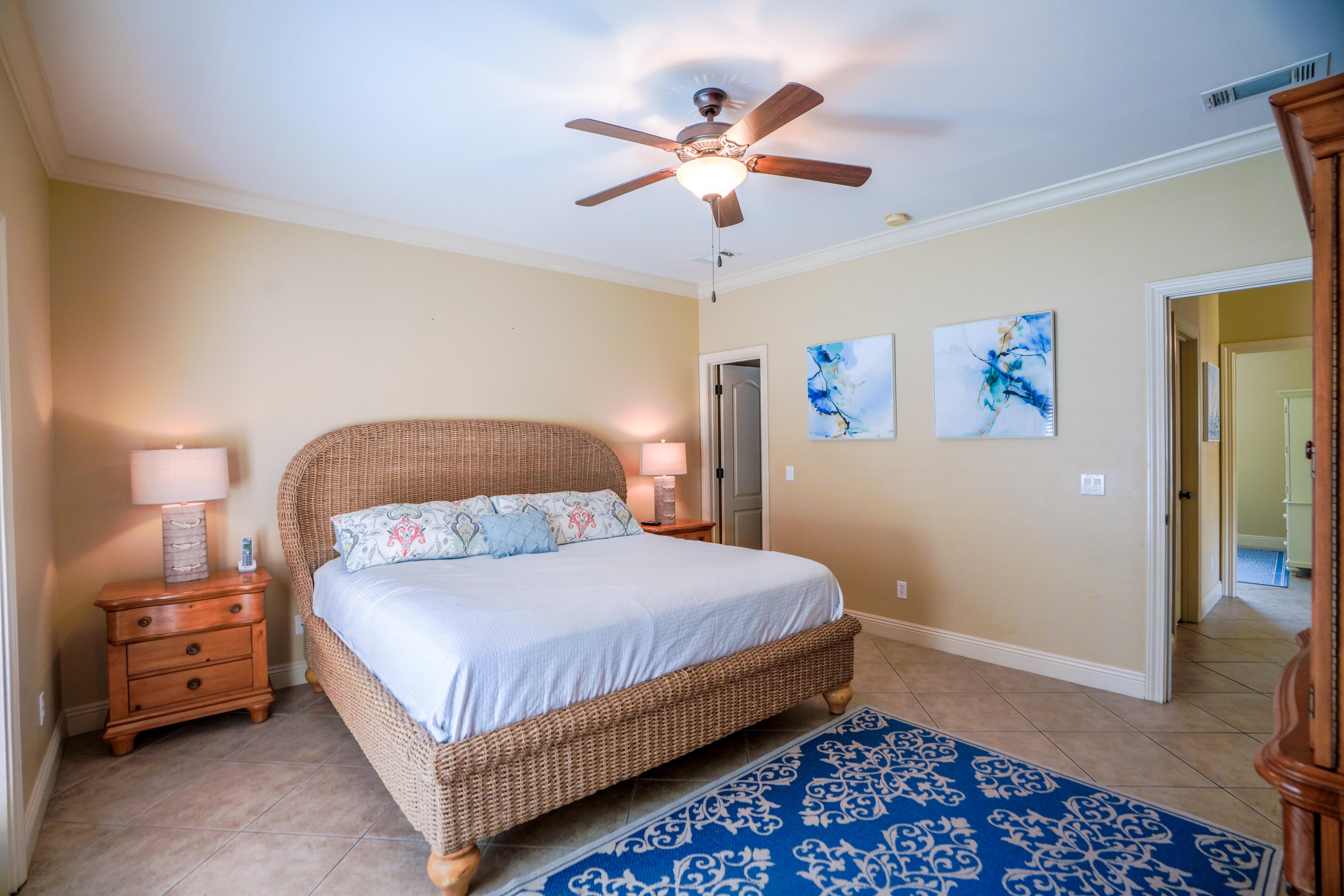 EMERALD WATERS VILLAGE - Residential