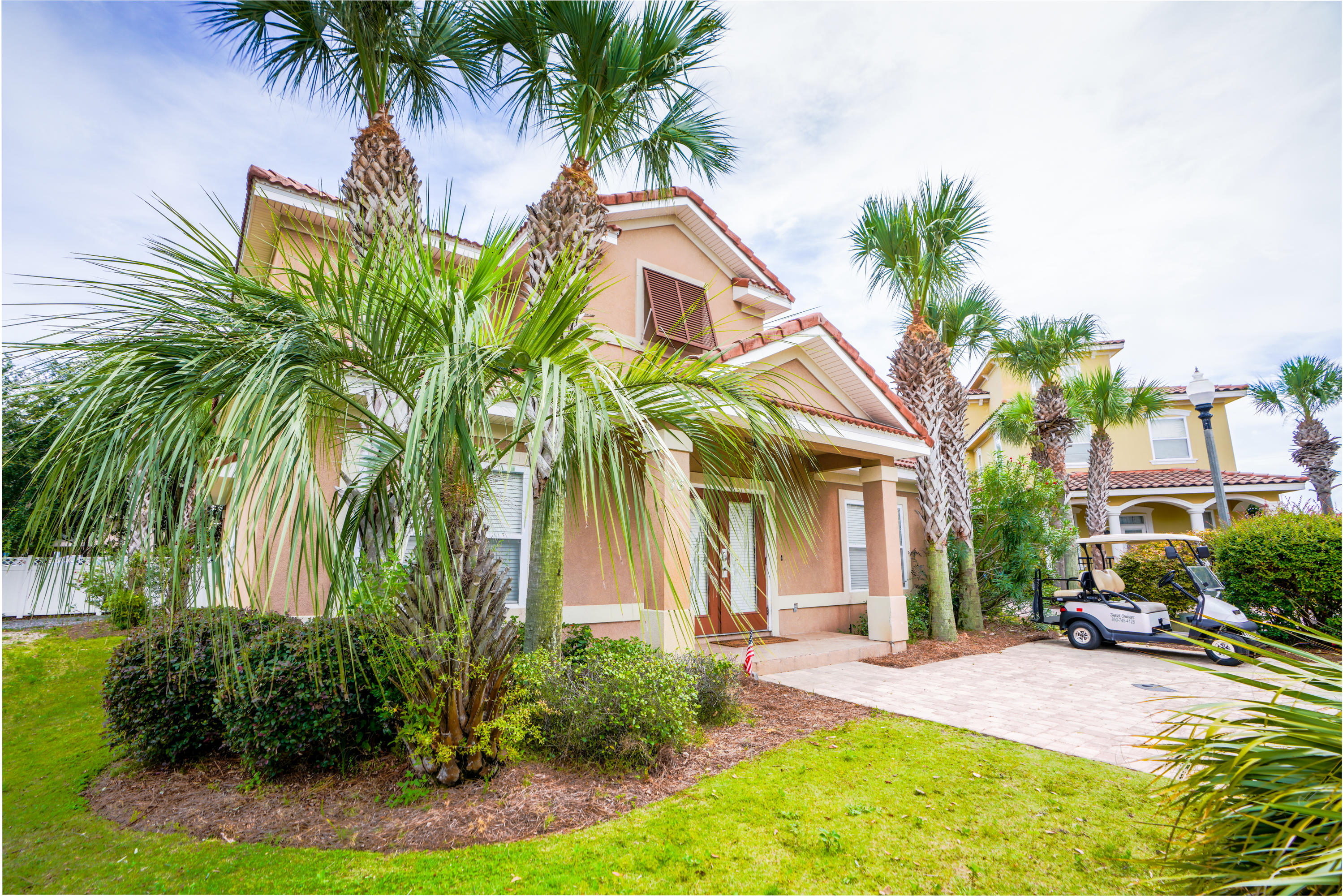 EMERALD WATERS VILLAGE - Residential