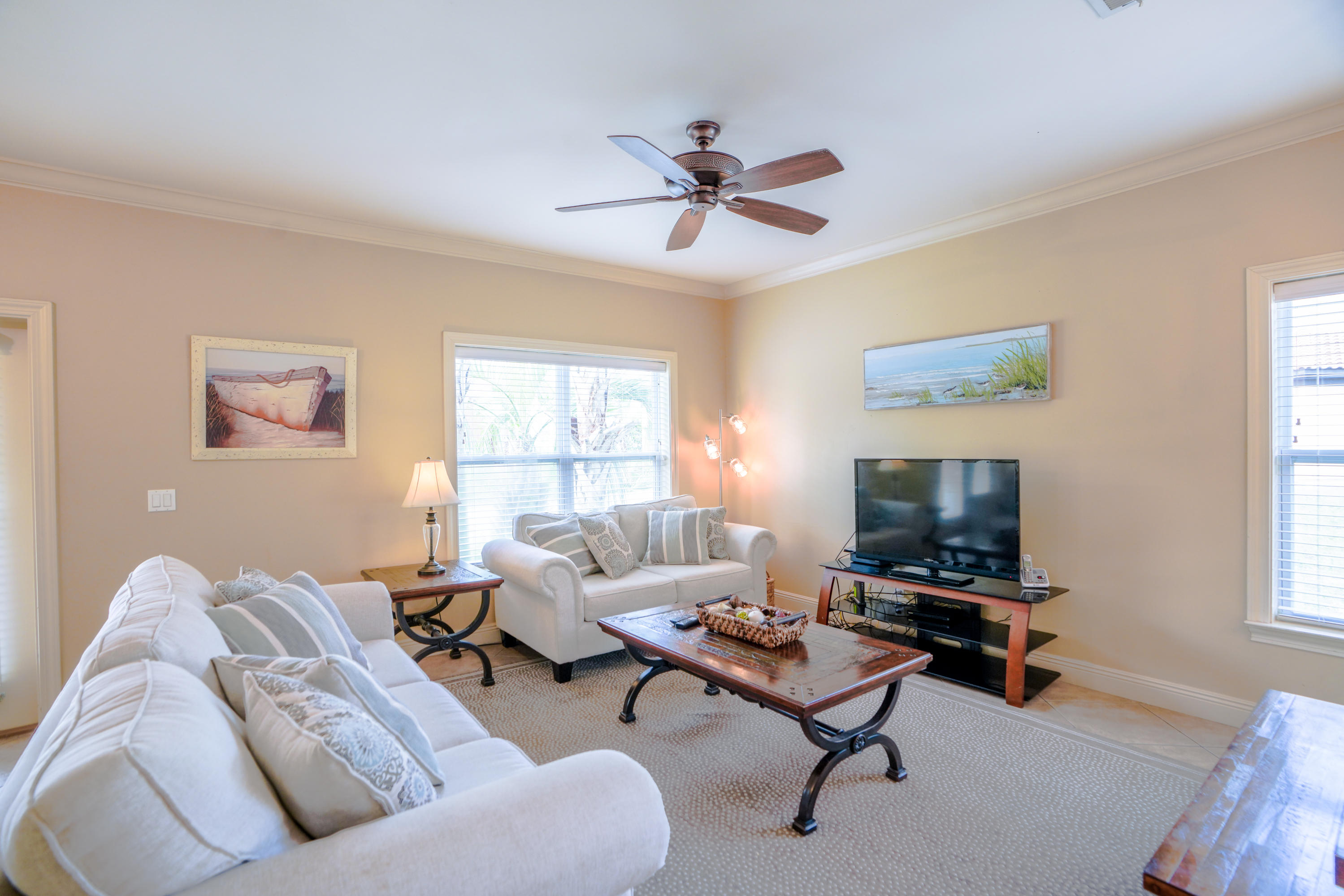 EMERALD WATERS VILLAGE - Residential