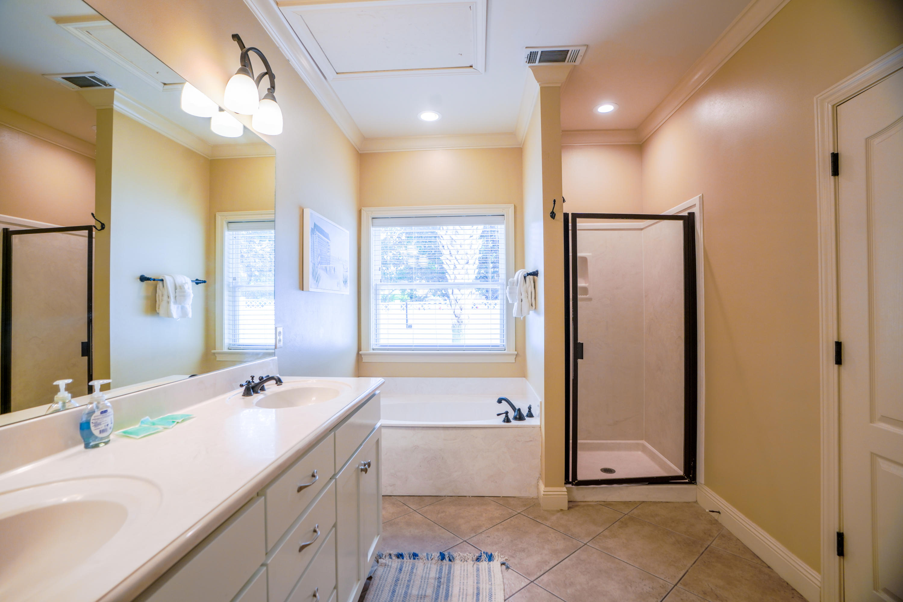 EMERALD WATERS VILLAGE - Residential