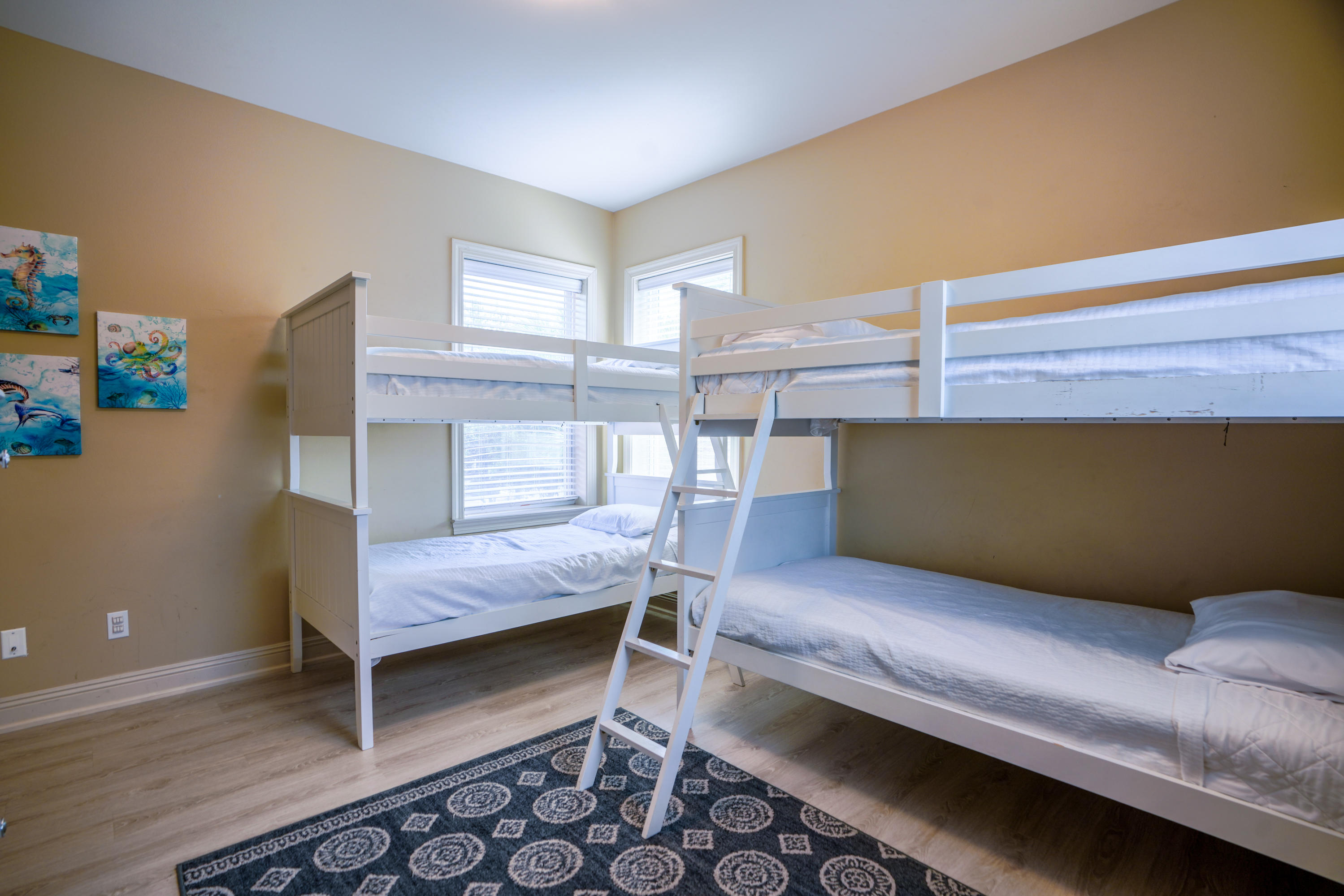 EMERALD WATERS VILLAGE - Residential