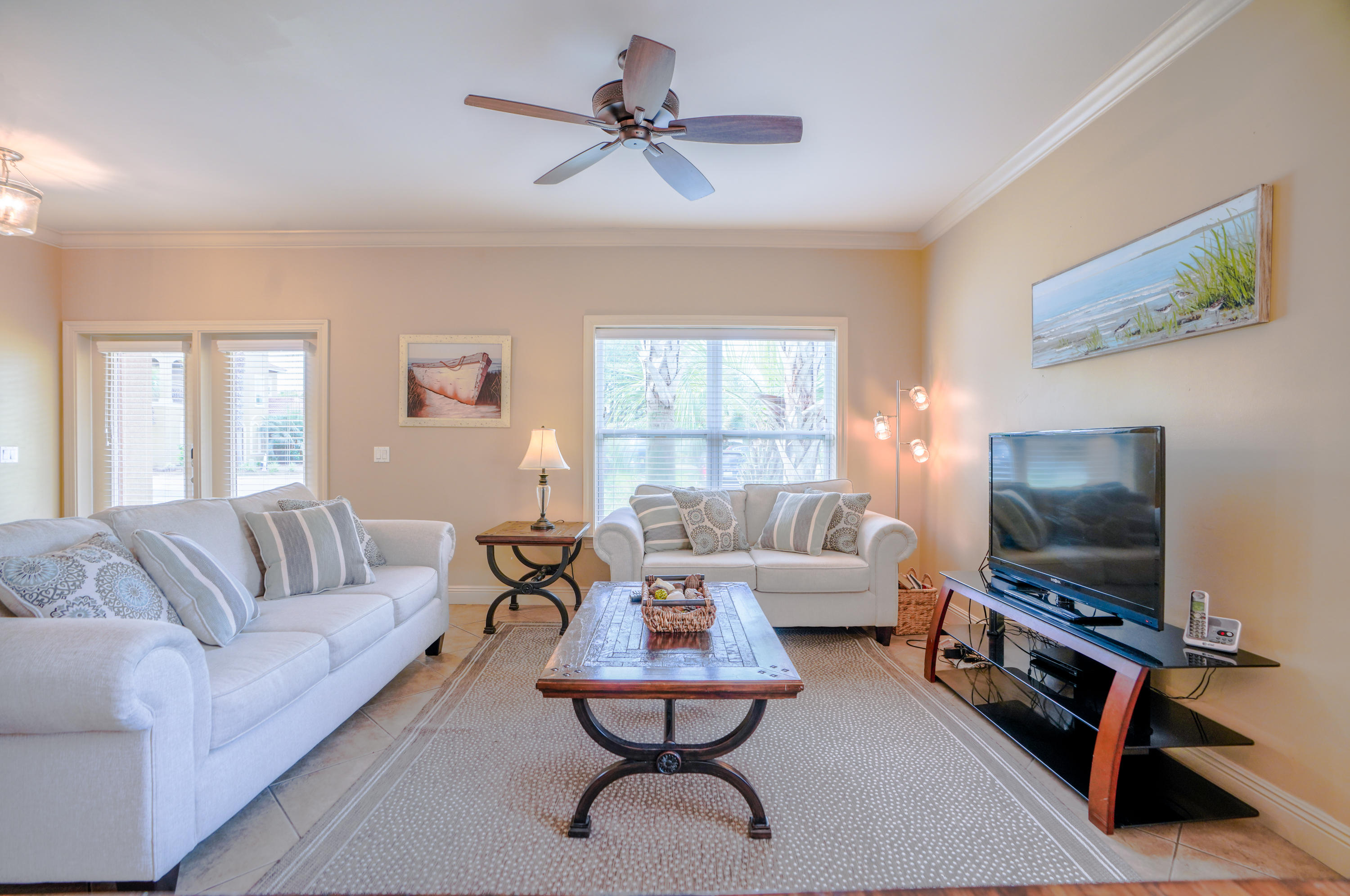 EMERALD WATERS VILLAGE - Residential