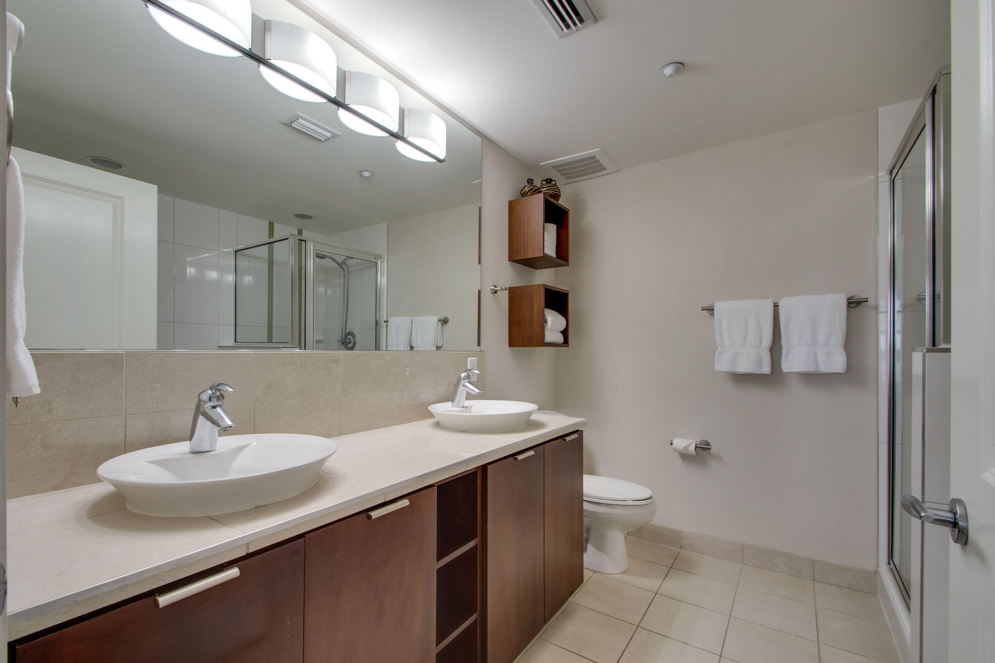 BAHIA CONDO - Residential