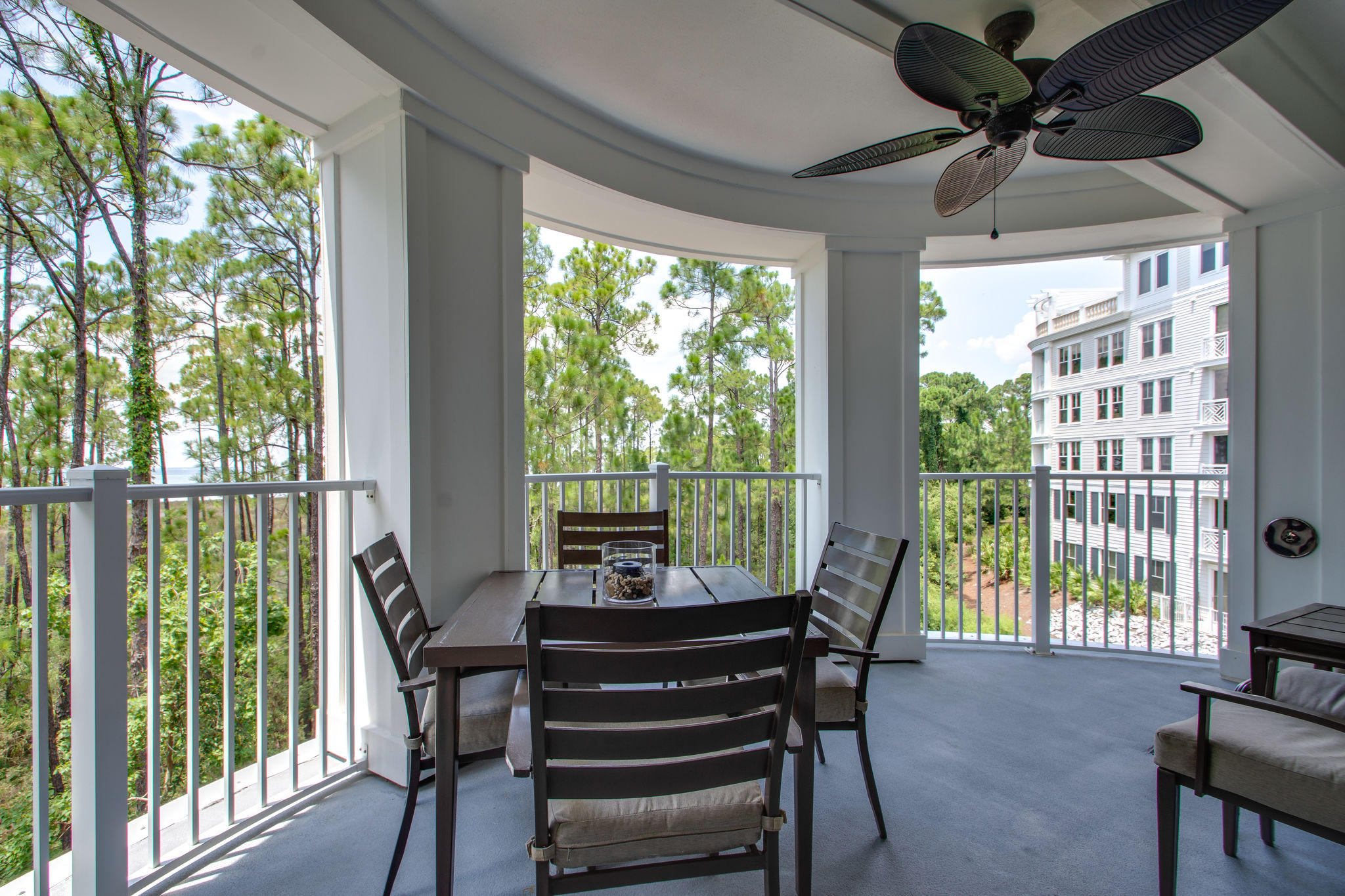 BAHIA CONDO - Residential