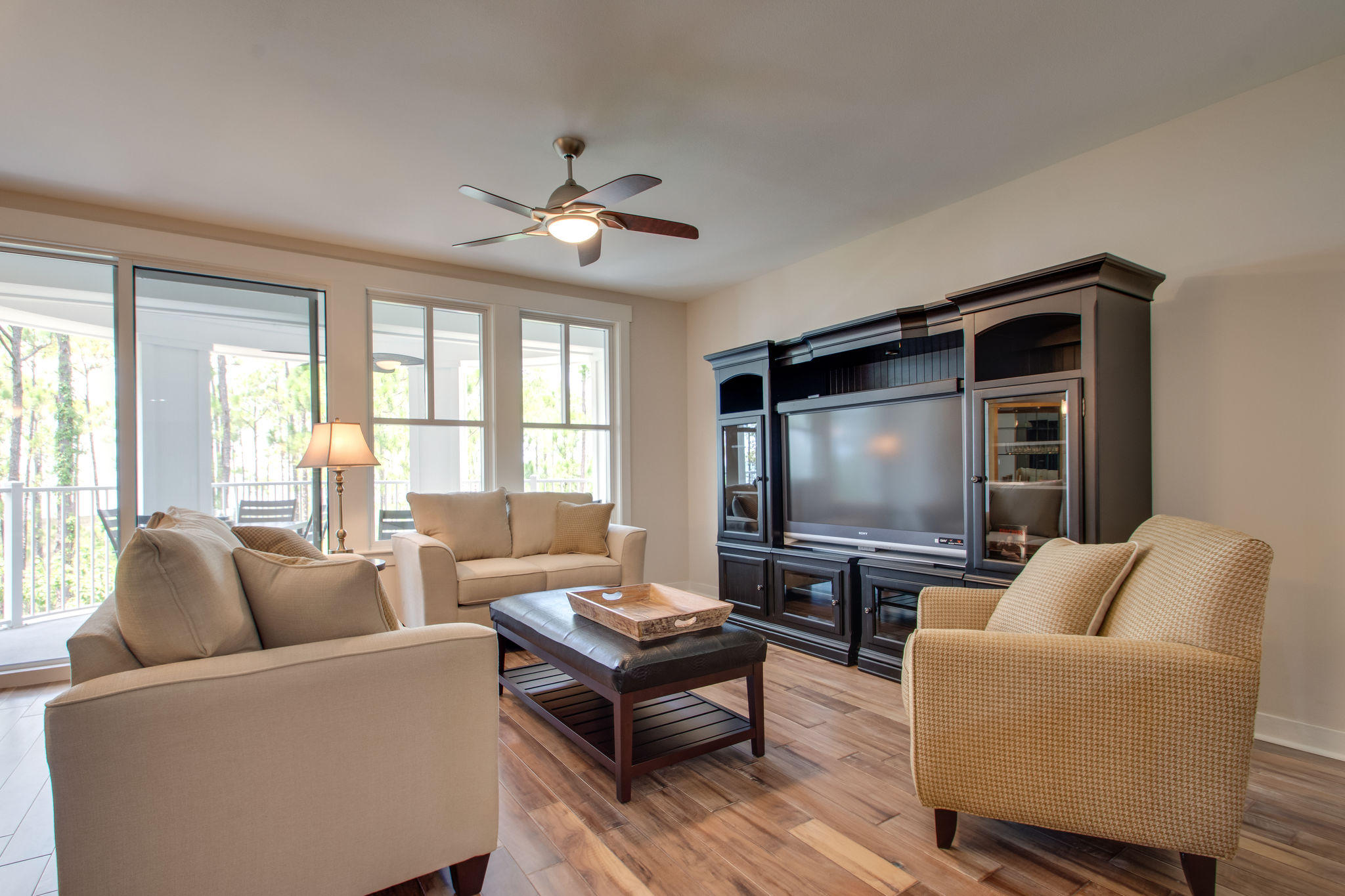 BAHIA CONDO - Residential