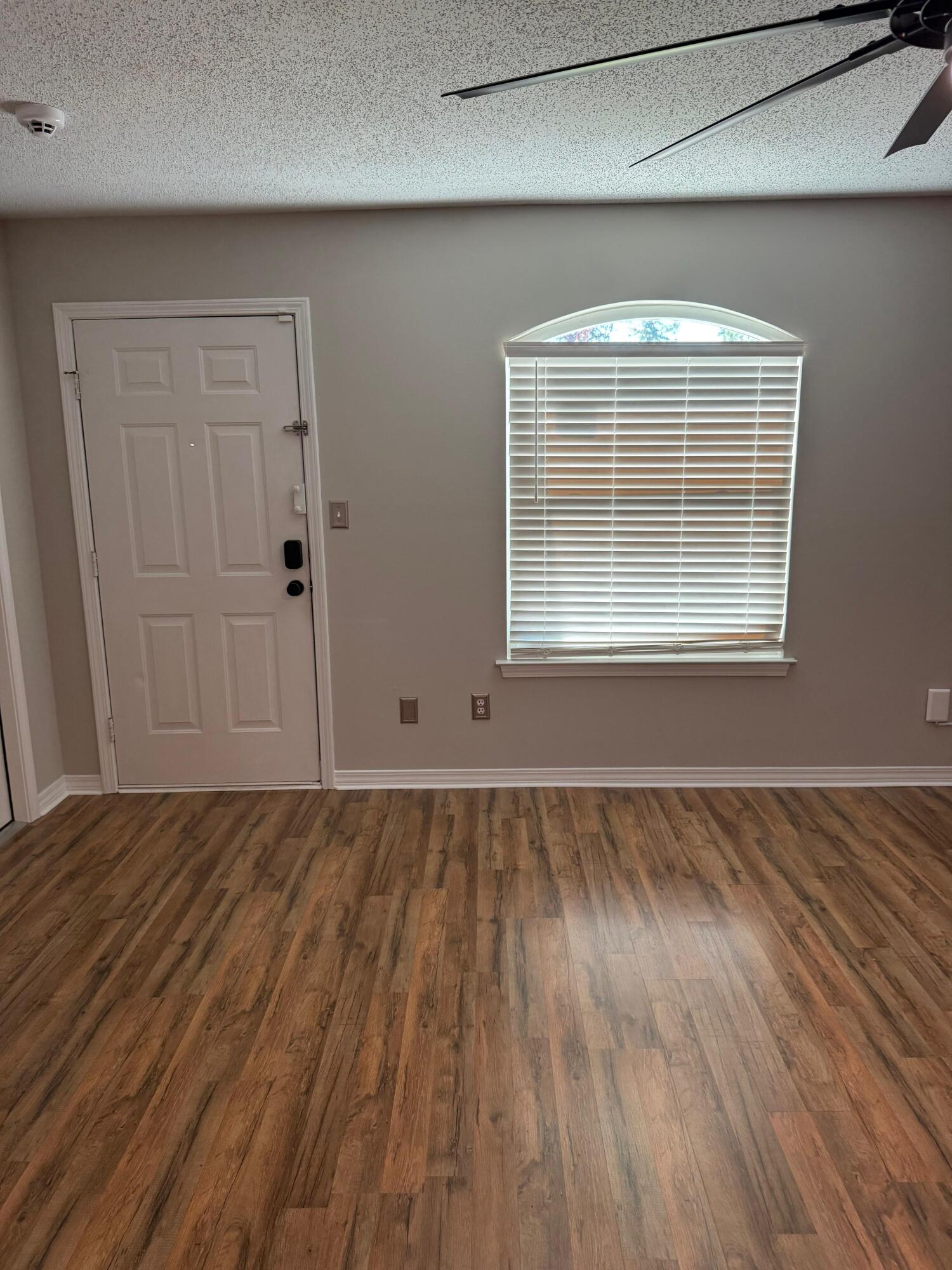 EMERALD ESTATES LOT 47 - Residential Lease