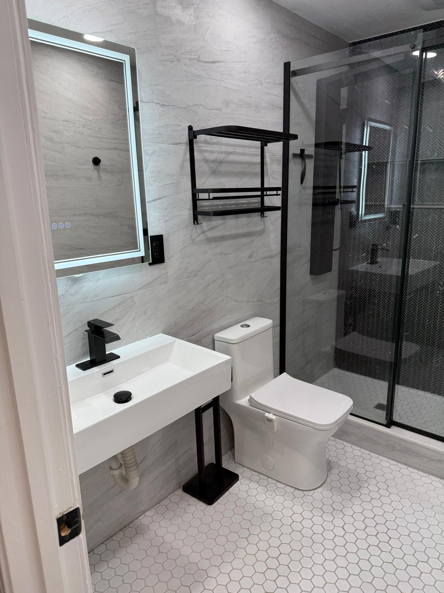 EMERALD ESTATES LOT 47 - Residential Lease