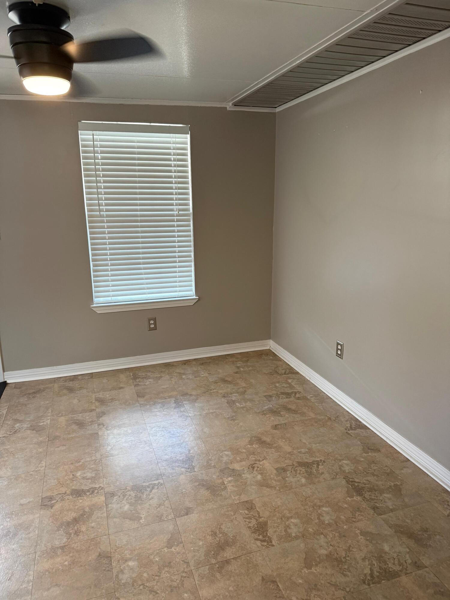 EMERALD ESTATES LOT 47 - Residential Lease