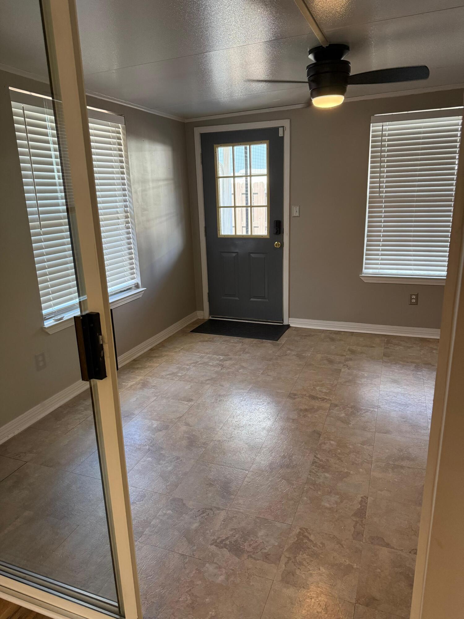 EMERALD ESTATES LOT 47 - Residential Lease