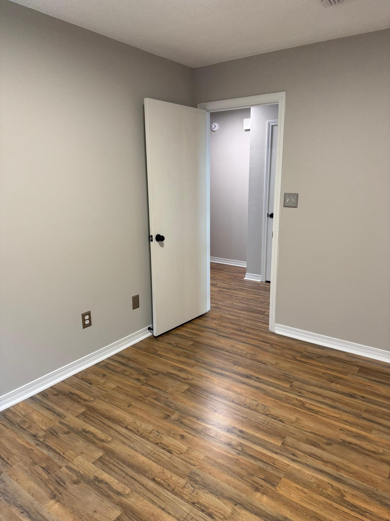 EMERALD ESTATES LOT 47 - Residential Lease