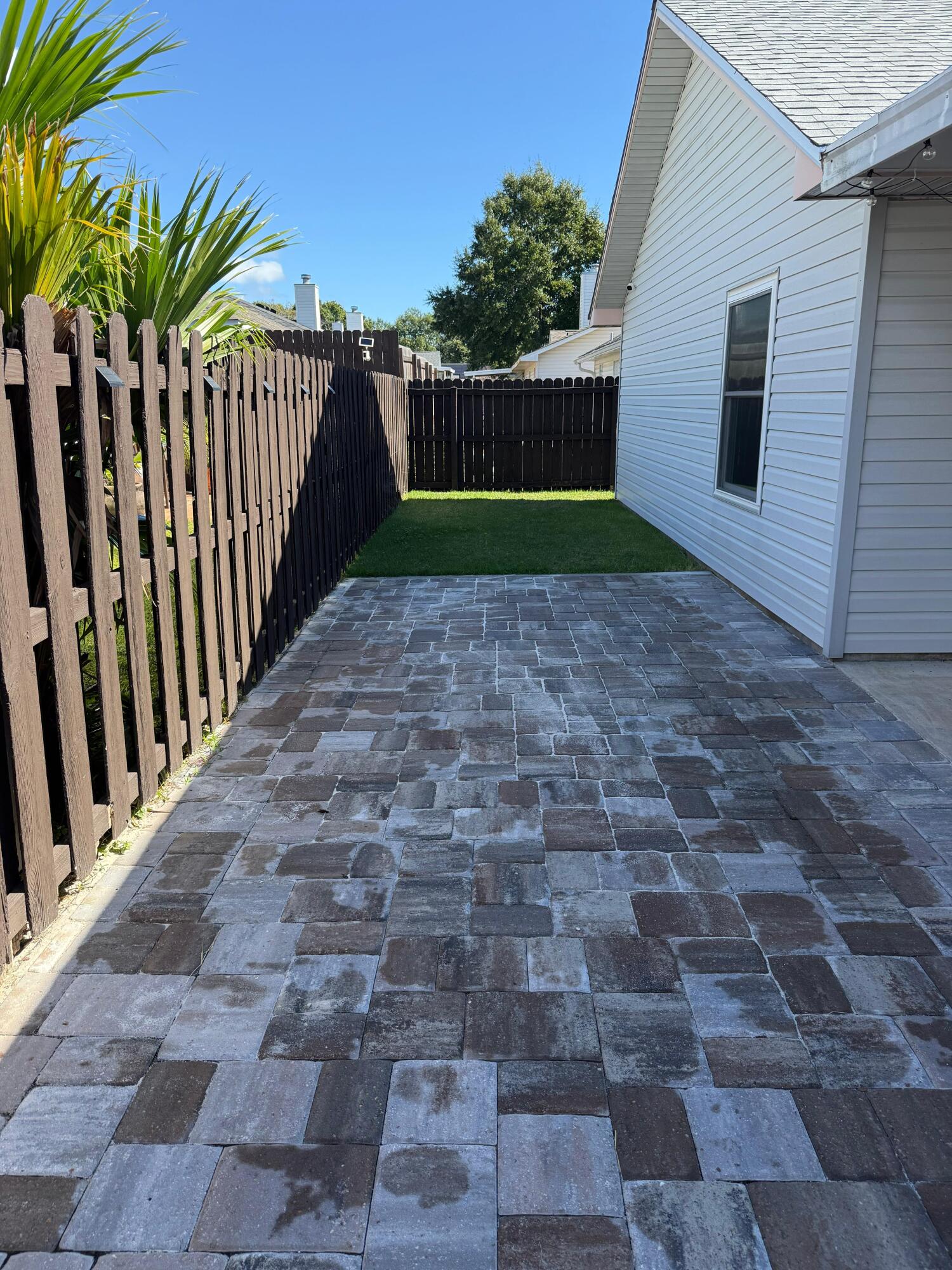 EMERALD ESTATES LOT 47 - Residential Lease