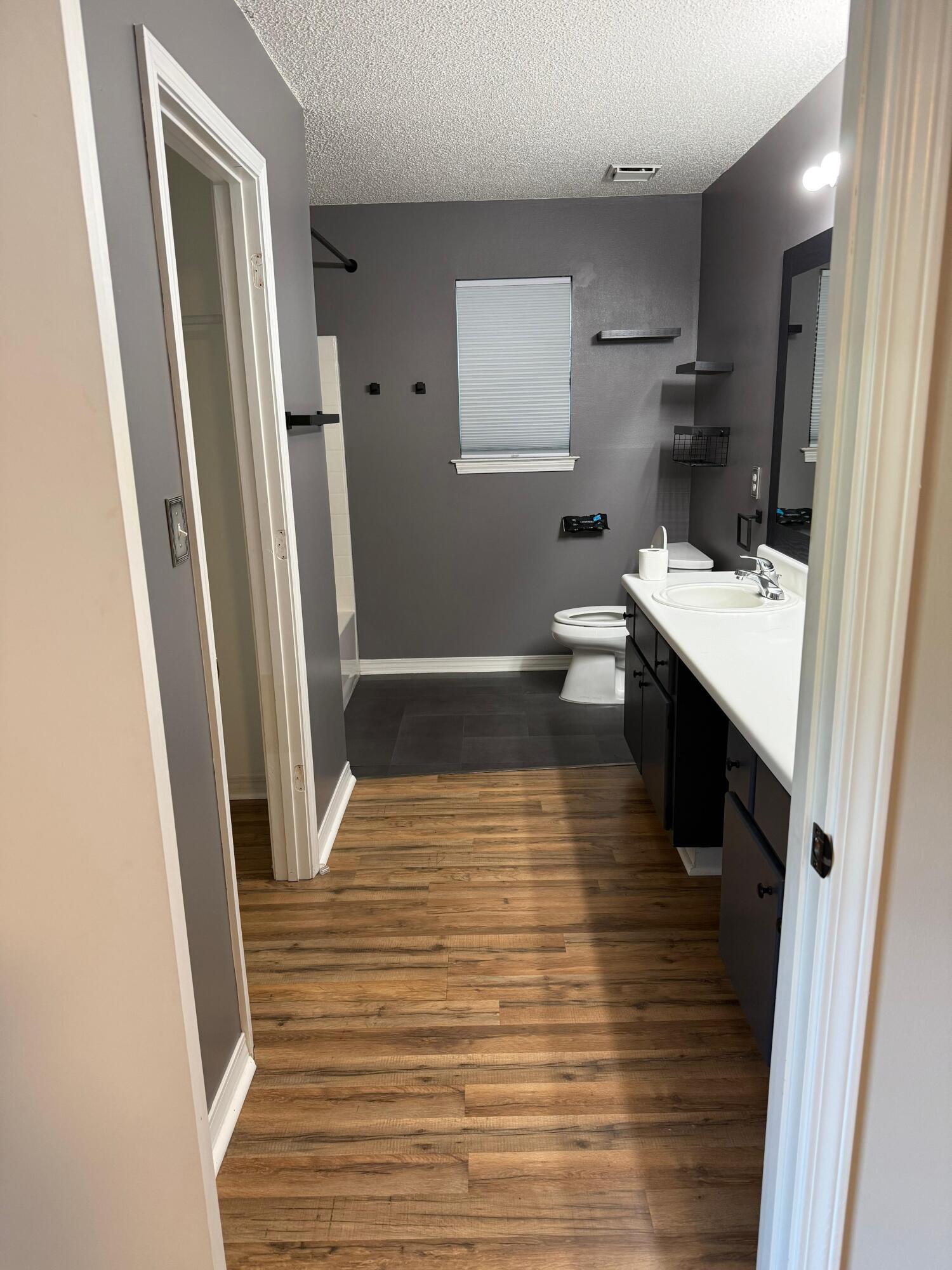 EMERALD ESTATES LOT 47 - Residential Lease