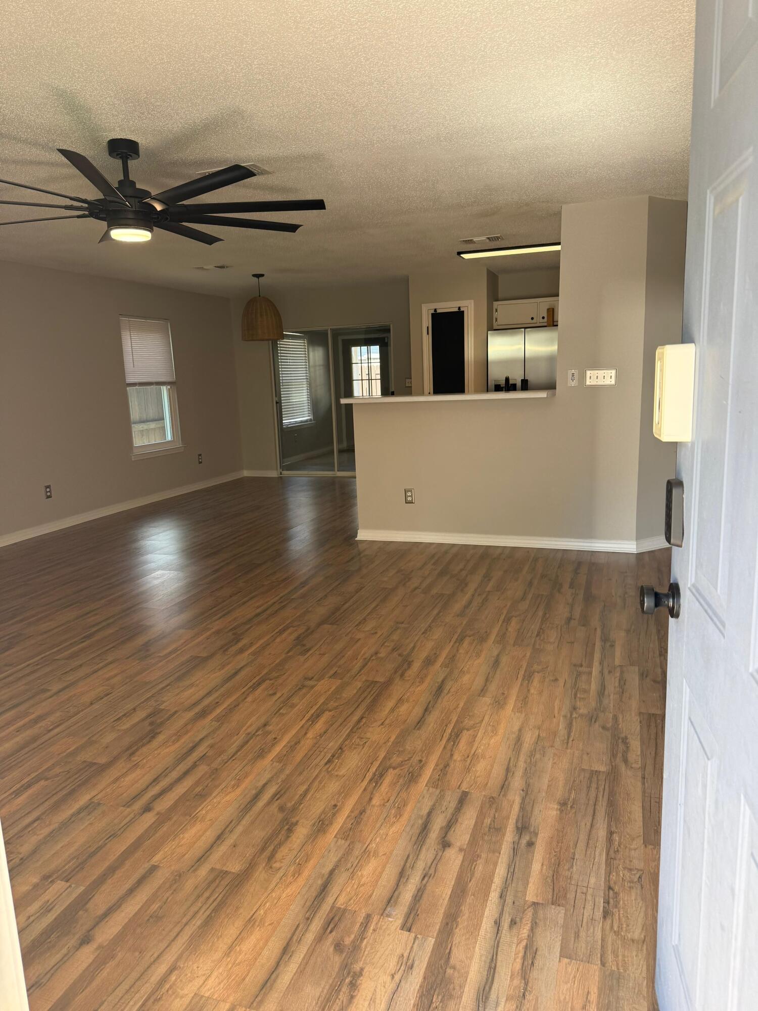 EMERALD ESTATES LOT 47 - Residential Lease