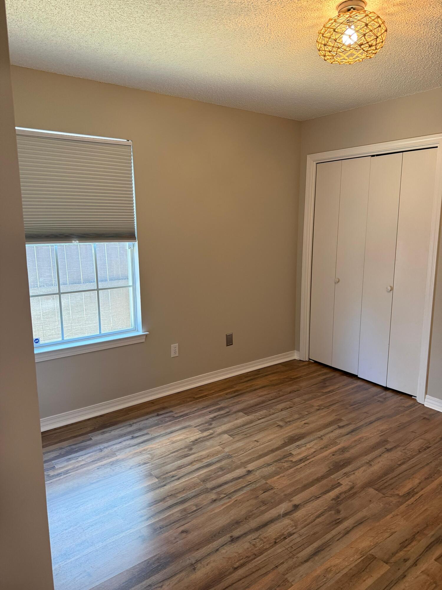 EMERALD ESTATES LOT 47 - Residential Lease