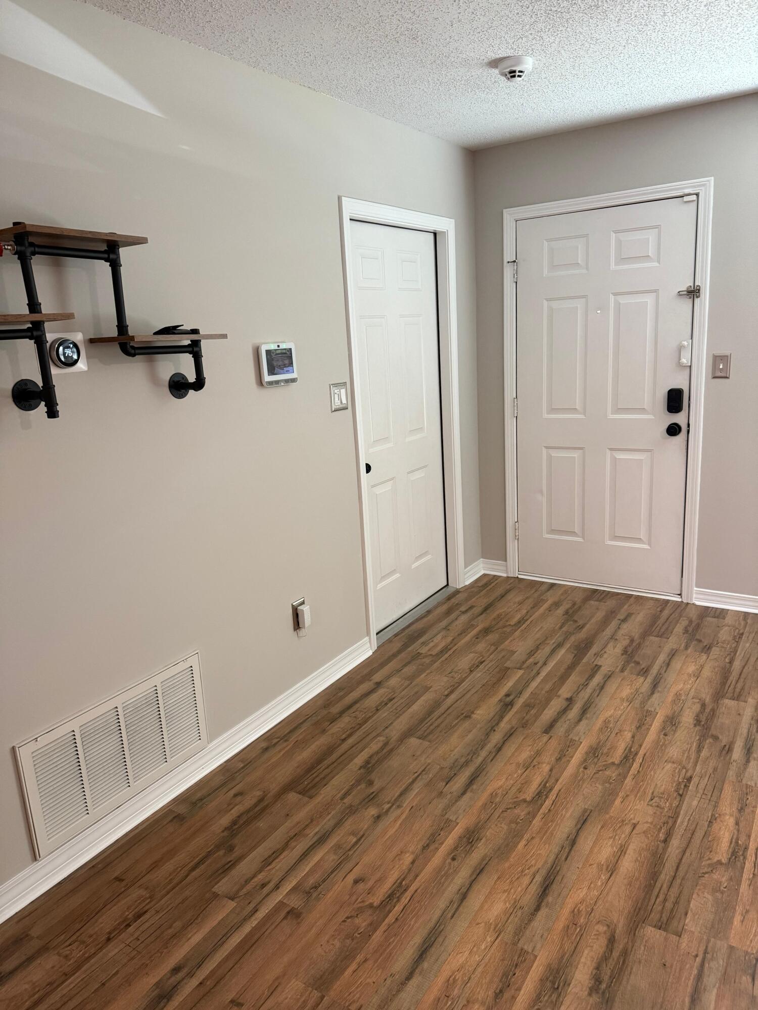 EMERALD ESTATES LOT 47 - Residential Lease