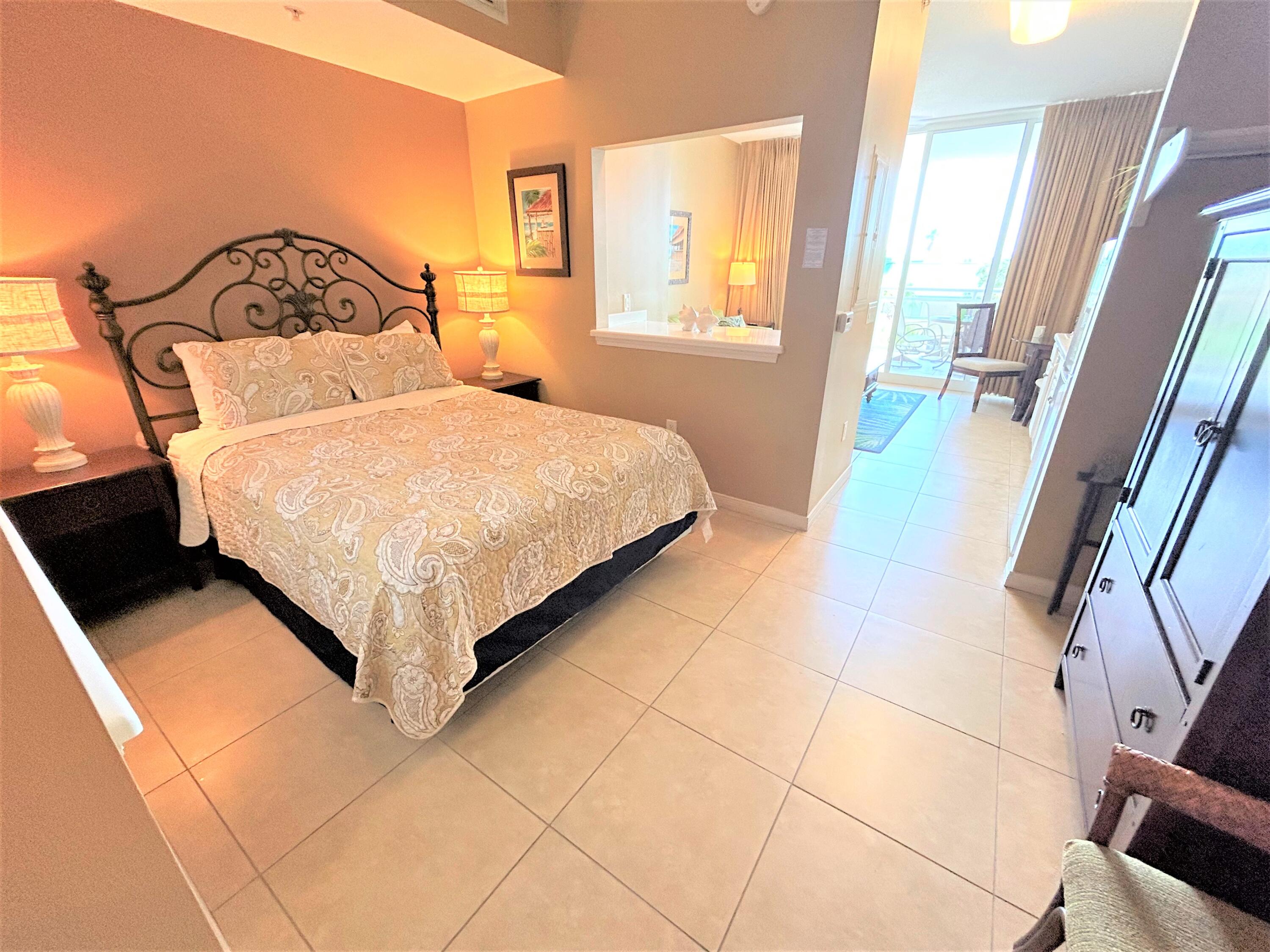DESTIN WEST GULFSIDE VILLAS - Residential