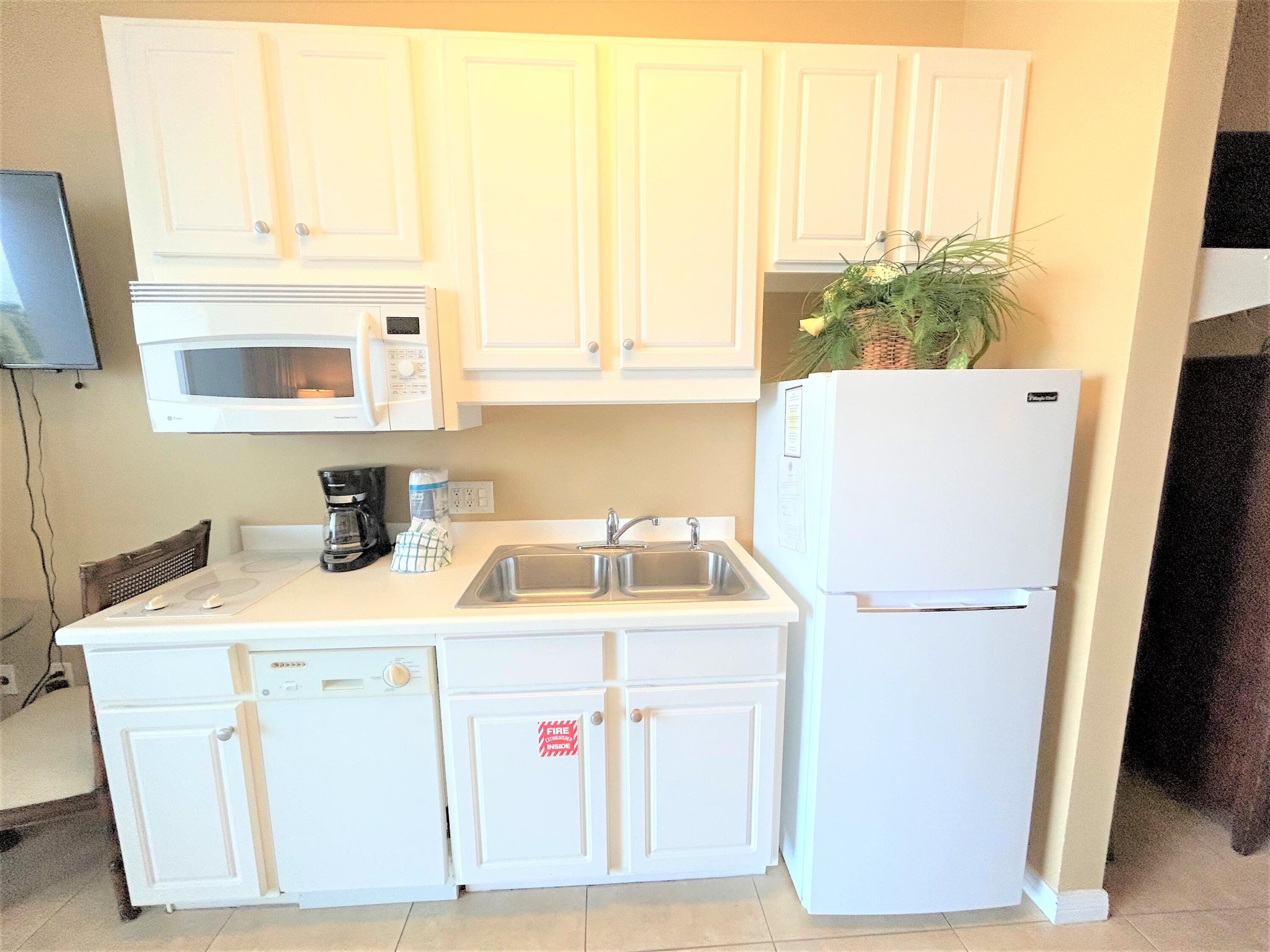 DESTIN WEST GULFSIDE VILLAS - Residential