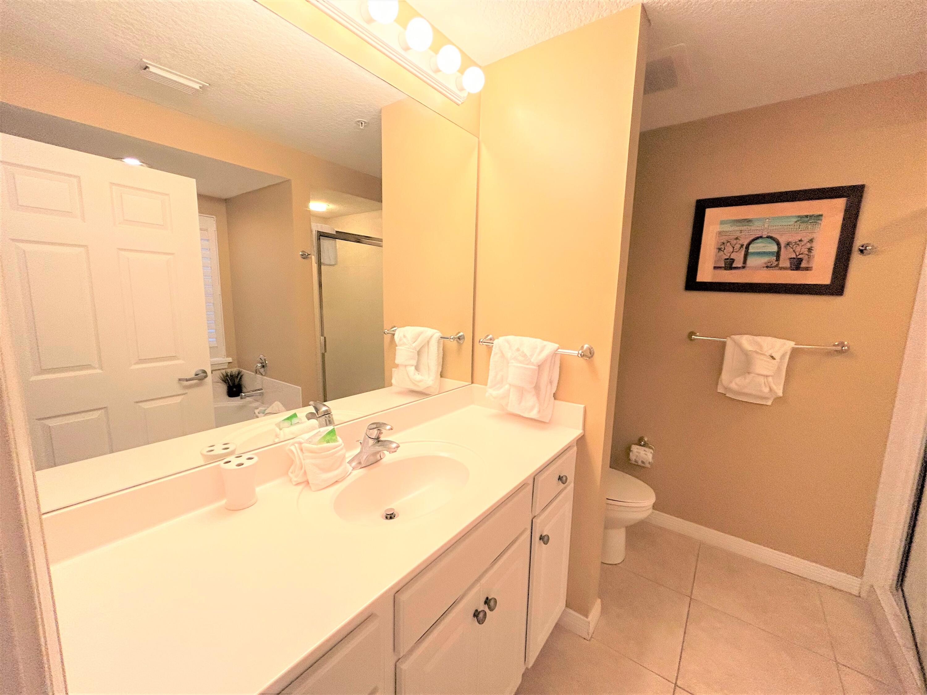 DESTIN WEST GULFSIDE VILLAS - Residential