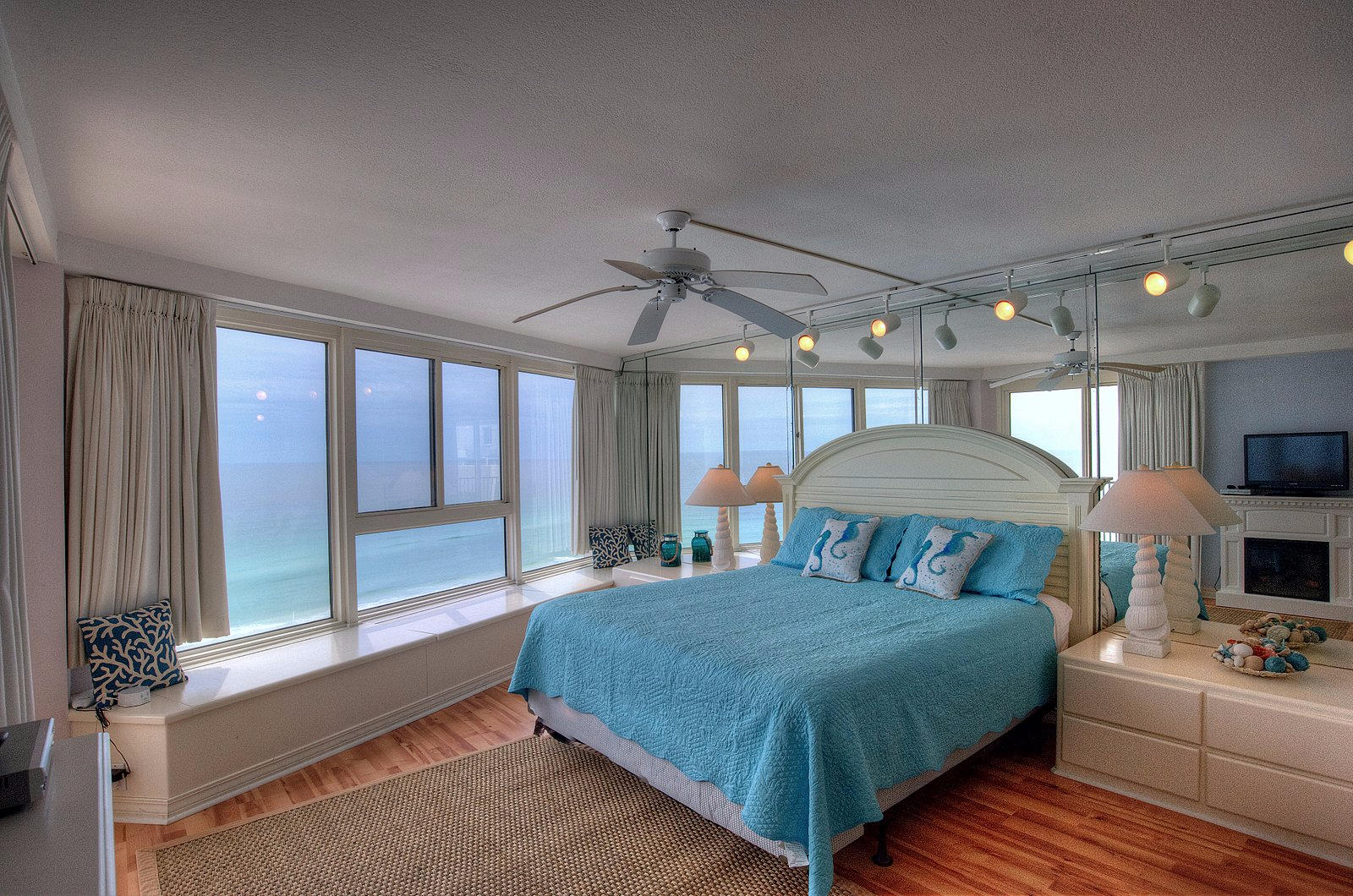 BEACHSIDE ONE - Residential