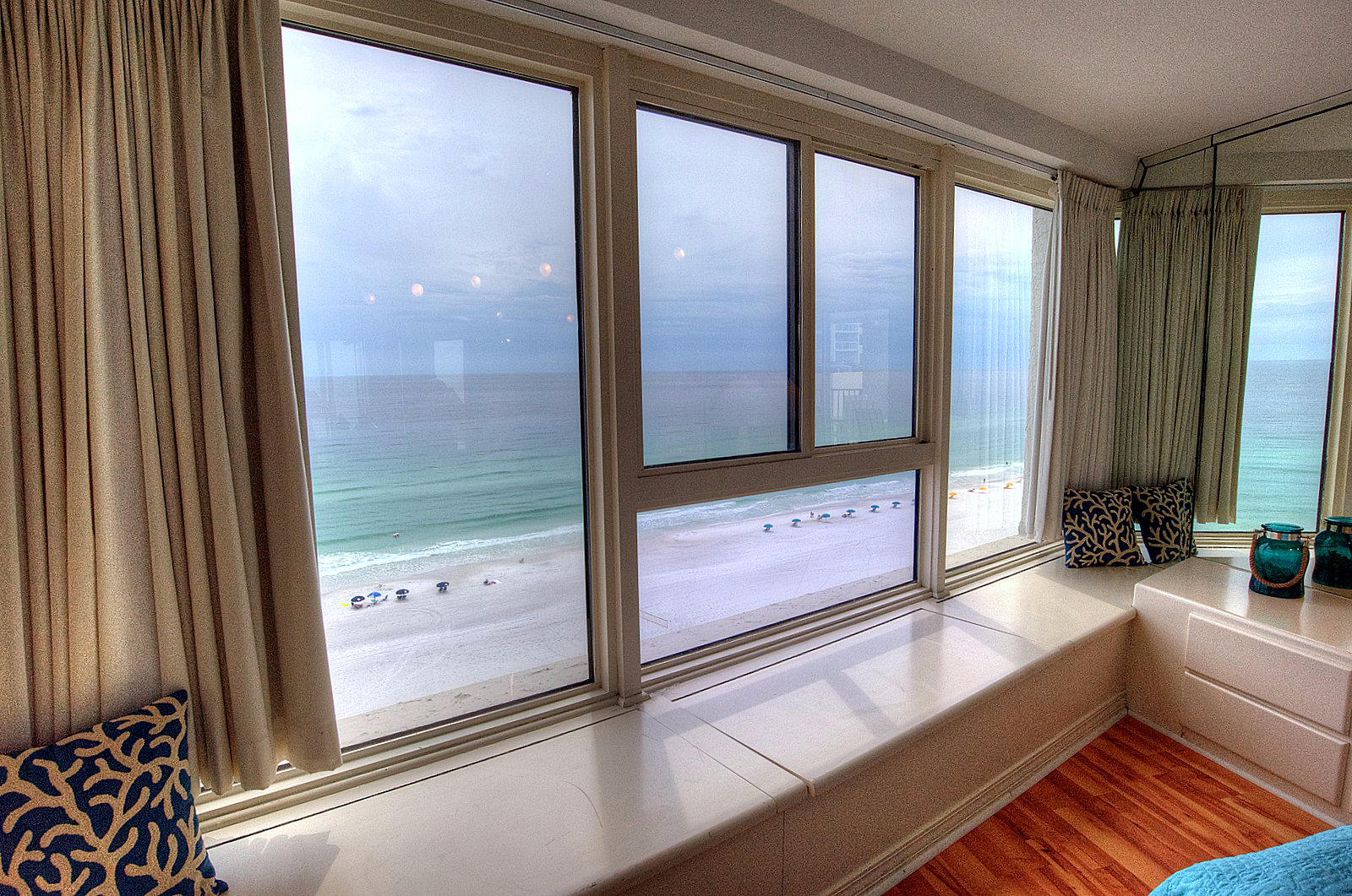 BEACHSIDE ONE - Residential