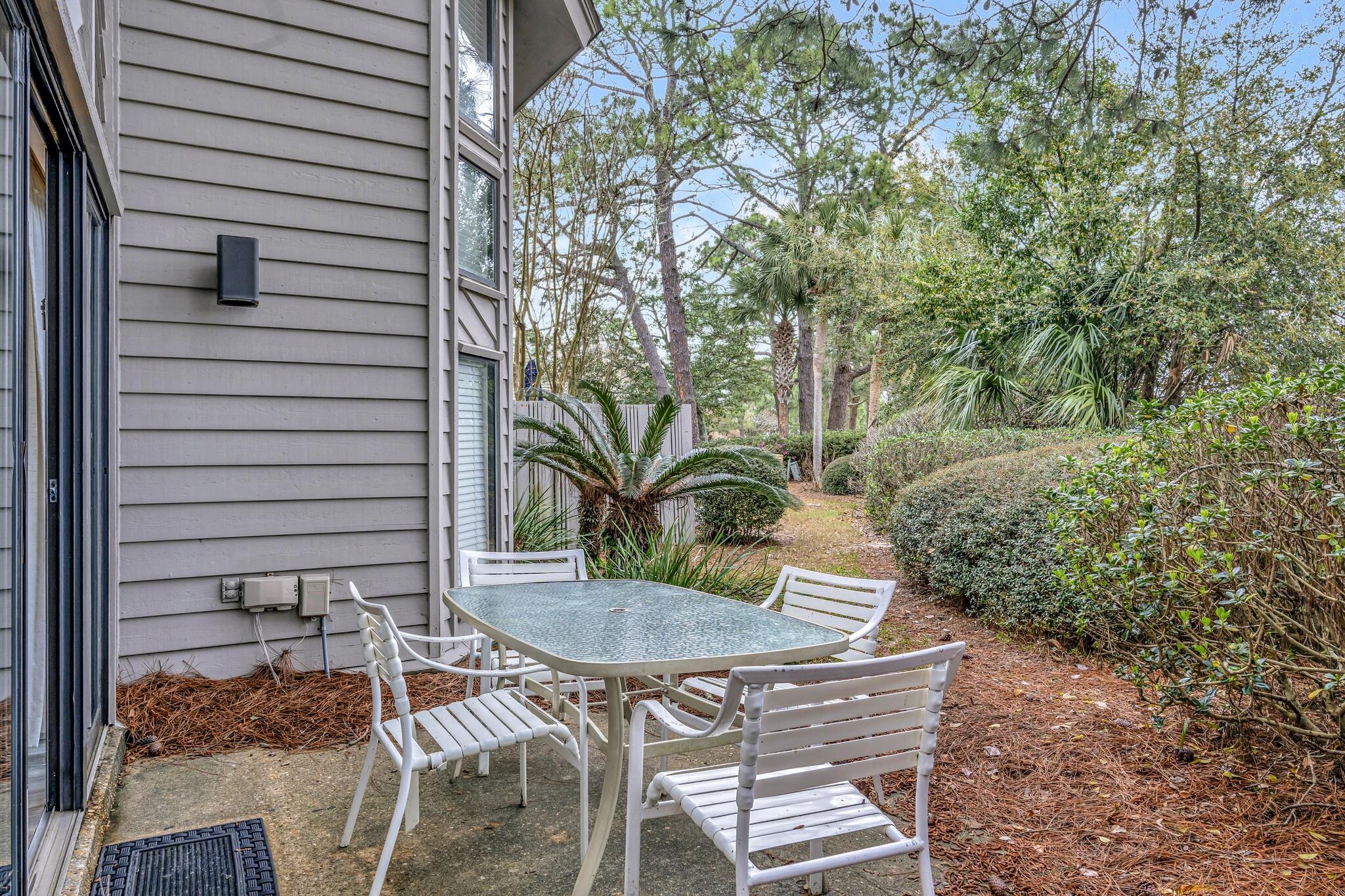 FAIRWAYS AT SANDESTIN PH 1 - Residential Lease