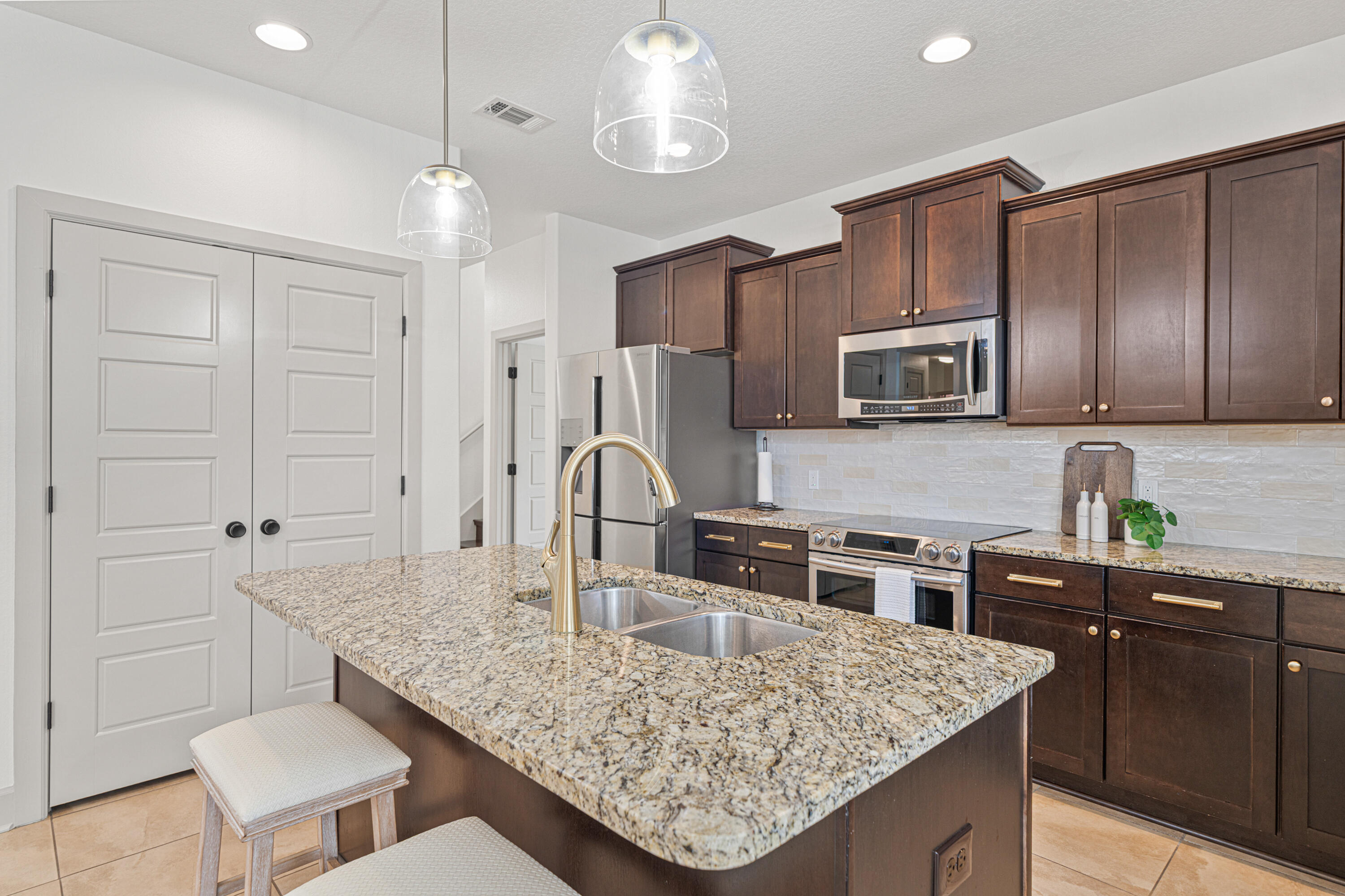 LAKE ARTHUR EST PH II - Residential