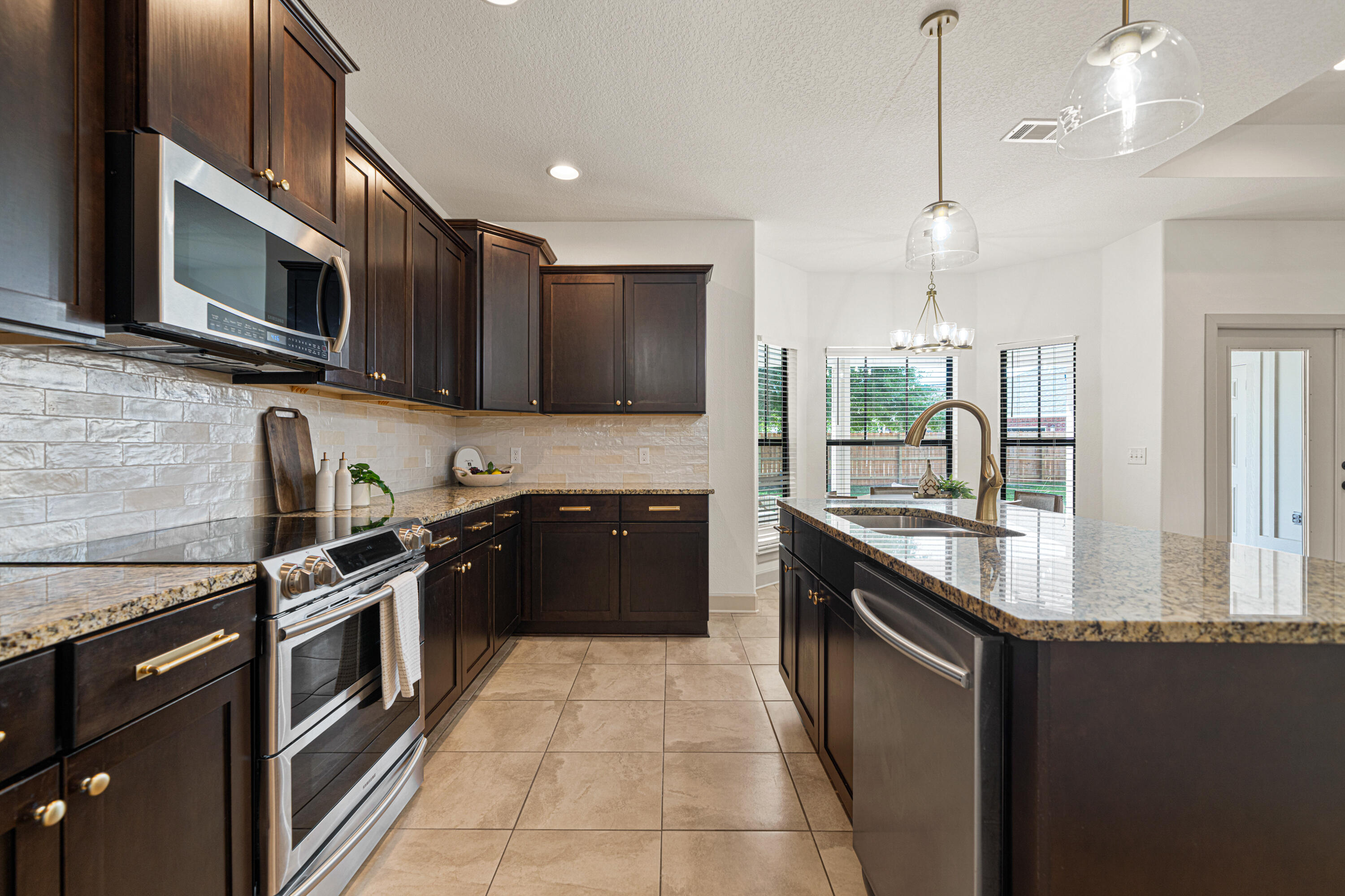 LAKE ARTHUR EST PH II - Residential
